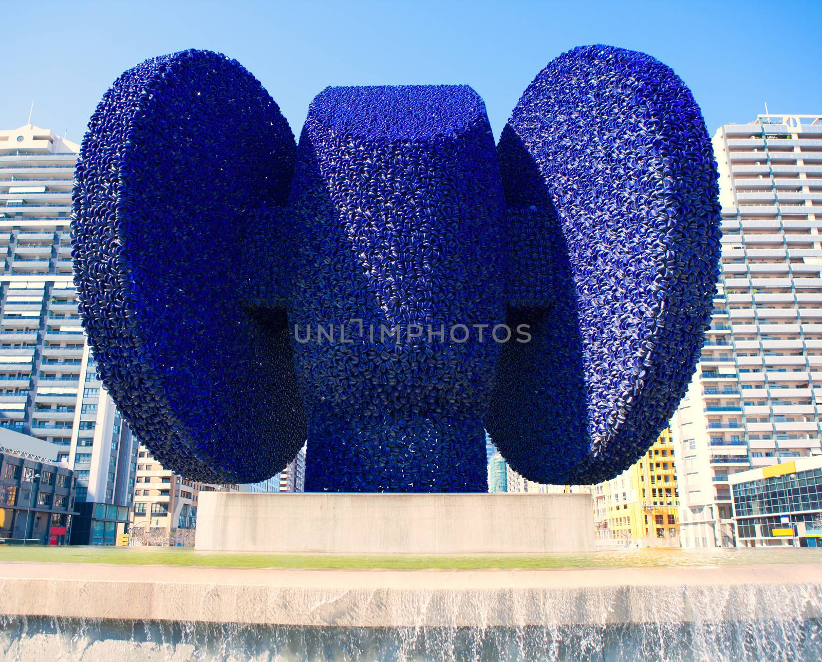 Dama de Elche sculpture in Valencia Avenida de les Corts by lunamarina