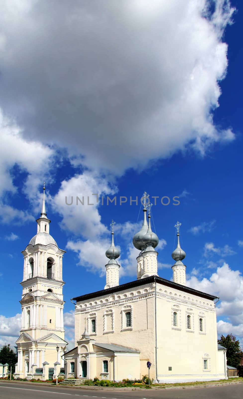 Smolensk church by Artzzz