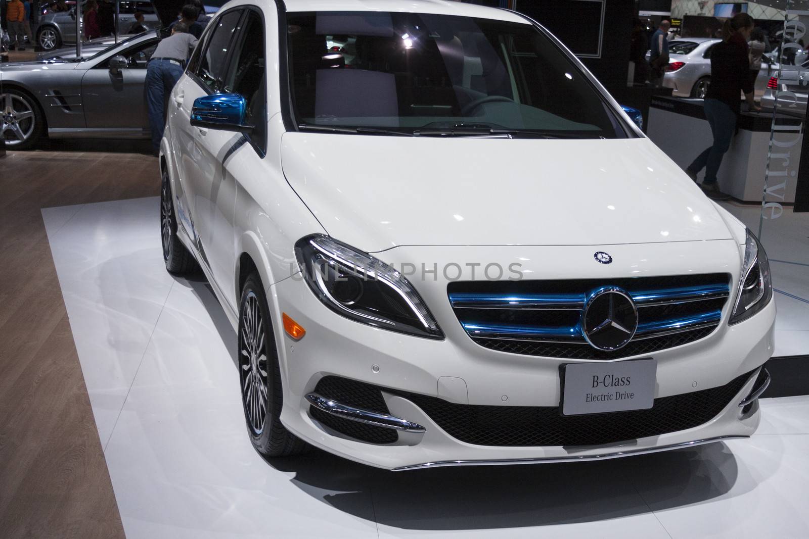 DETROIT - JANUARY 26 :The new 2014 Mercedes-Benz B-Class Electri by snokid