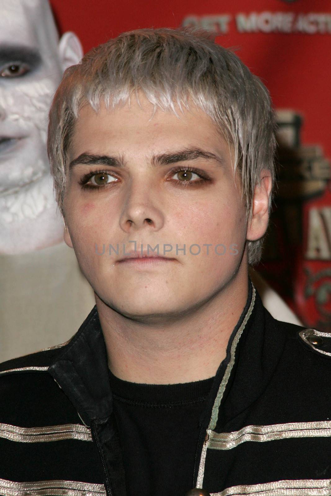 Gerard Way of My Chemical Romance
in the press room at Spike TV's "Scream Awards 2006". Pantages Theatre, Hollywood, CA. 10-07-06