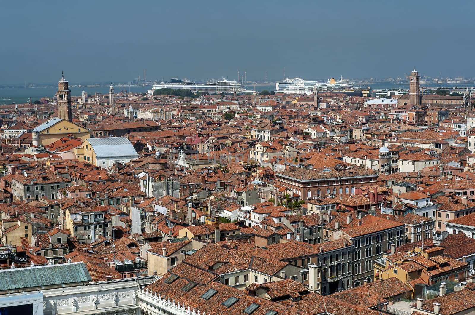 Venice, Italy. by FER737NG