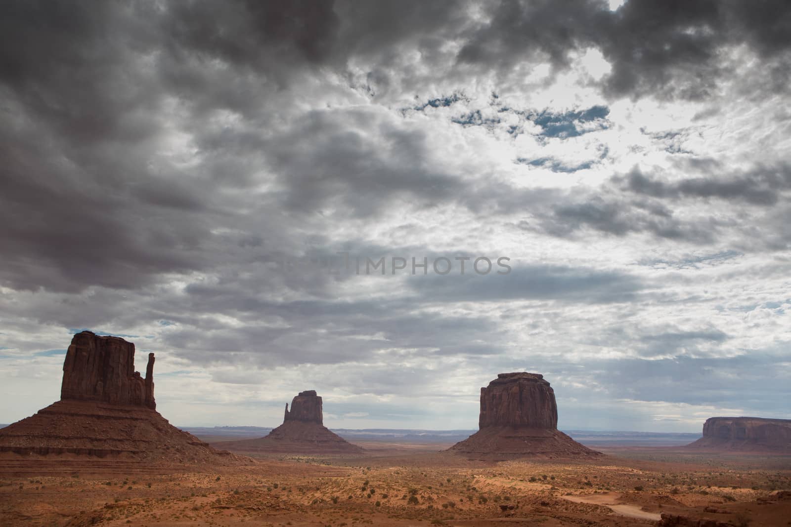 Monument Valley Landscape by watchtheworld