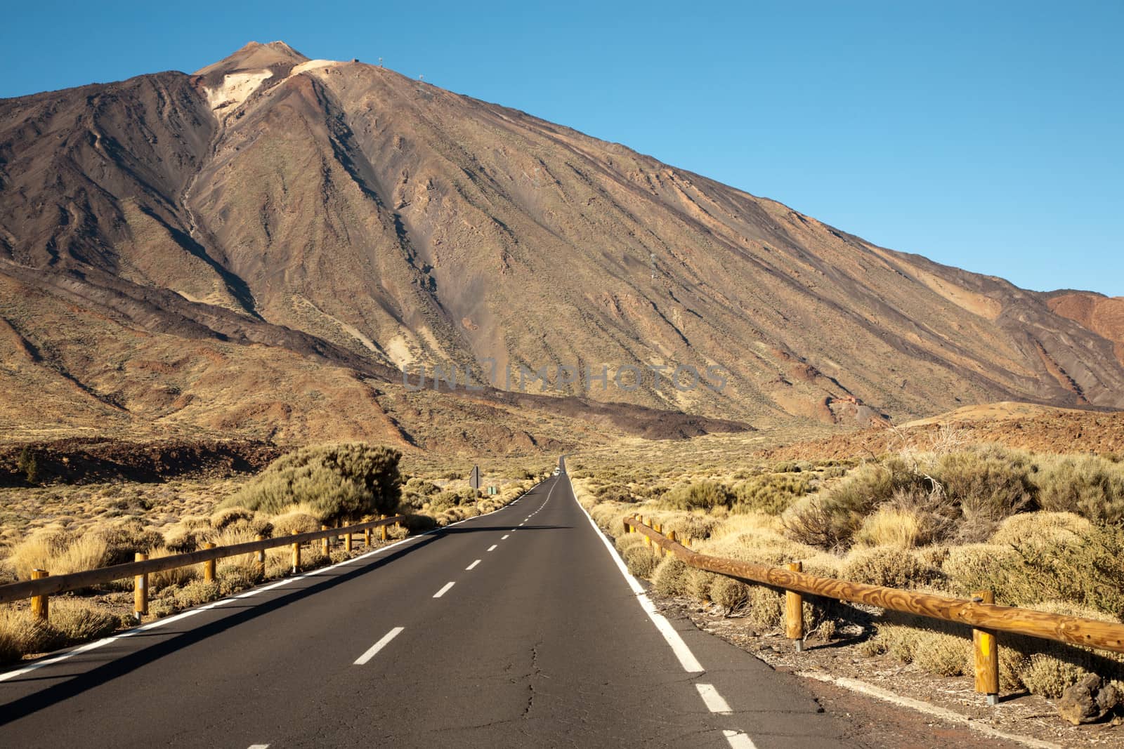 Open Road on Tenerife by watchtheworld