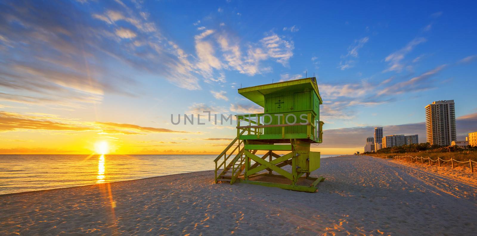 Famous Miami South Beach sunrise with lifeguard tower