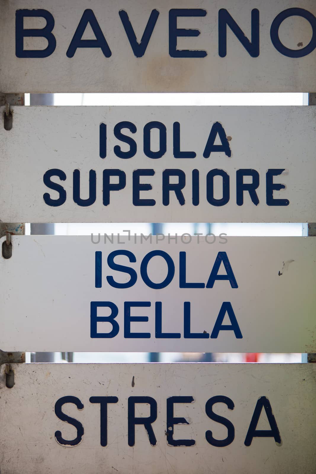 Isola Bella Sign before taking the boat