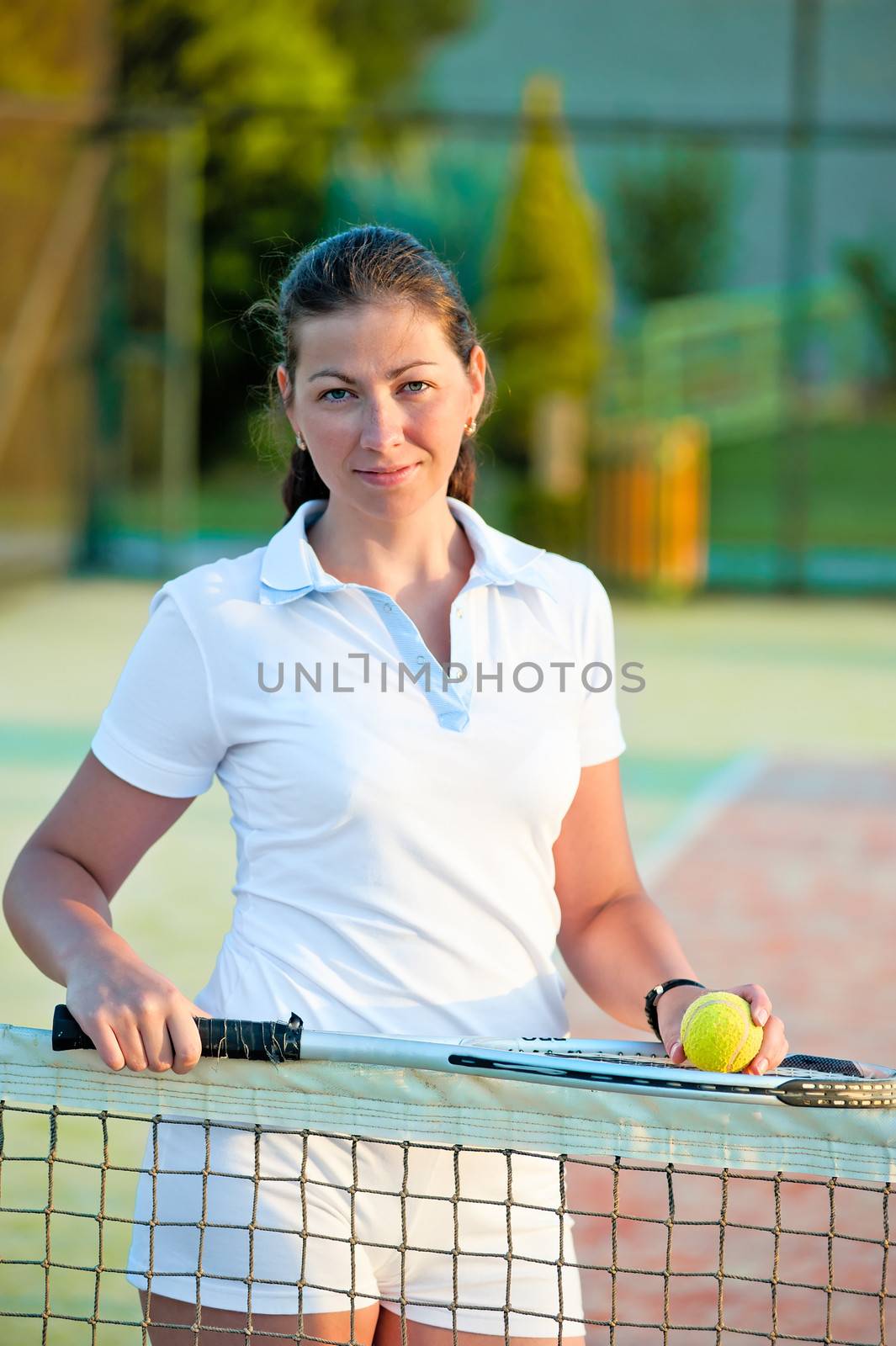 girl with a ball and a tennis racket at the net worth by kosmsos111
