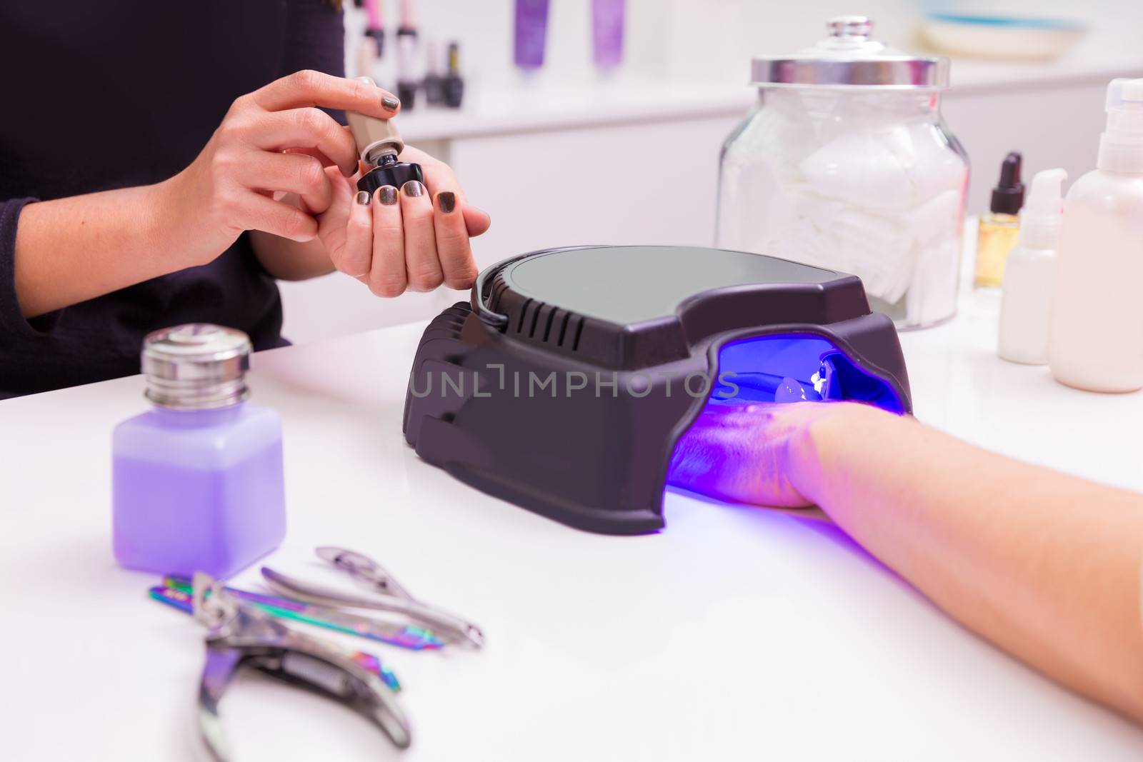 Nail saloon UV lap of quick dry nail polish manicure