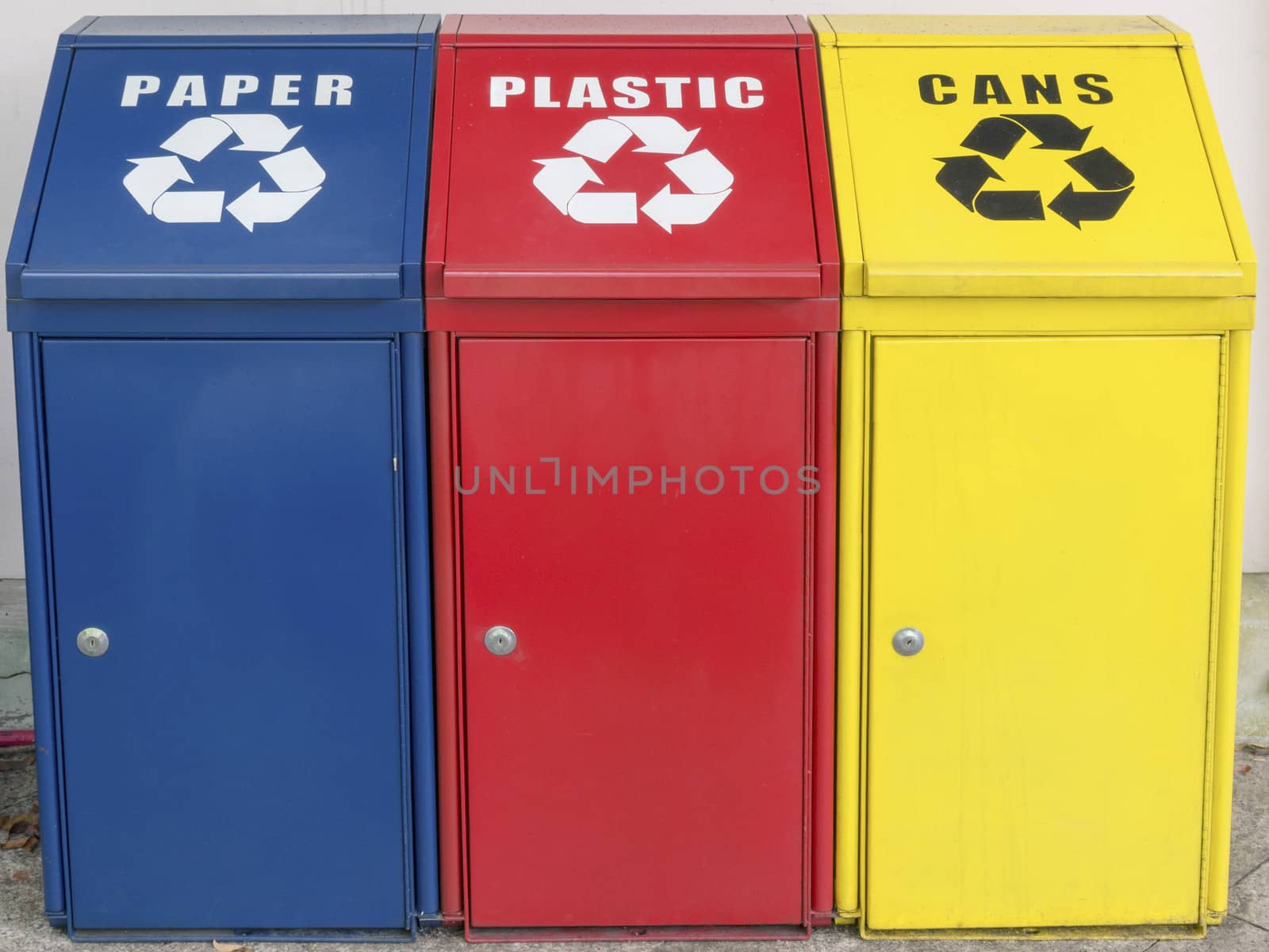 different color containers for garbage recycling