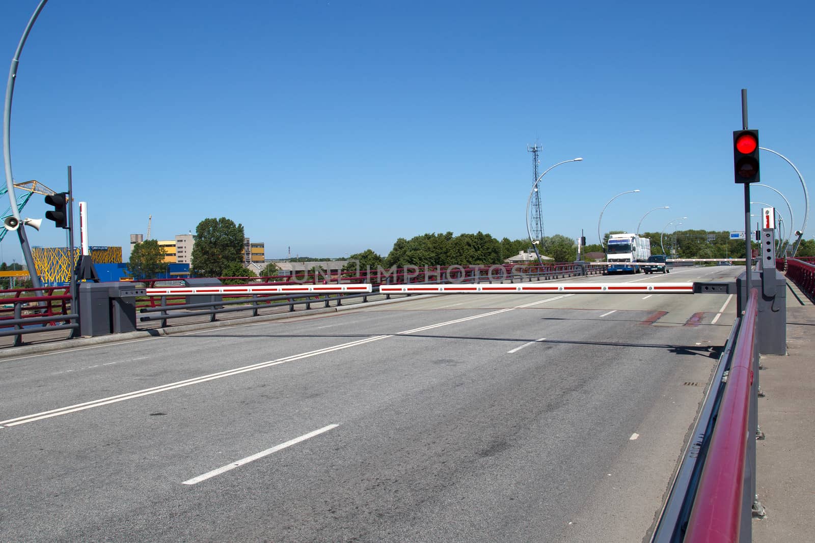 Stop. Lowered barriers to moveable bridge