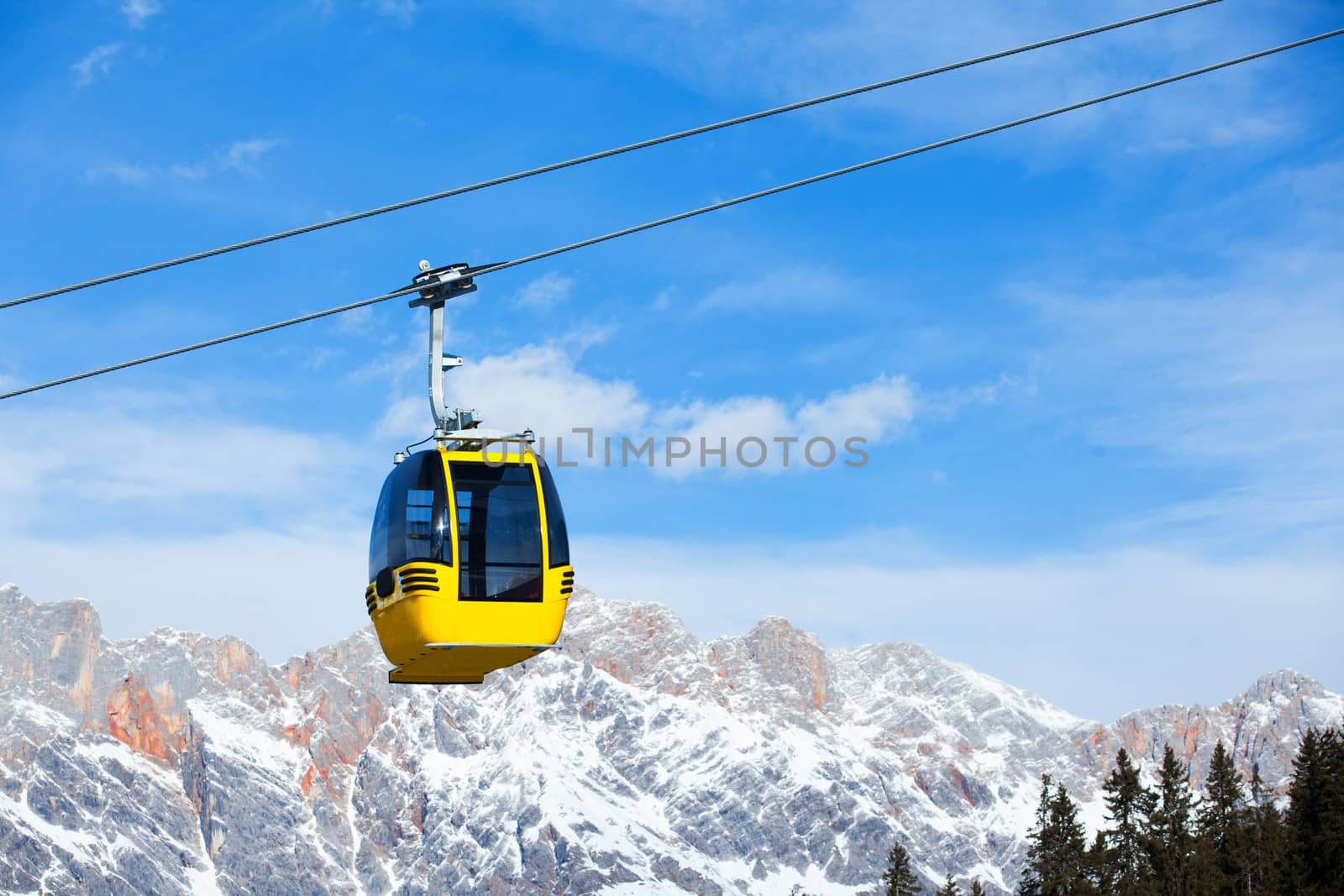 Cable car by maxoliki