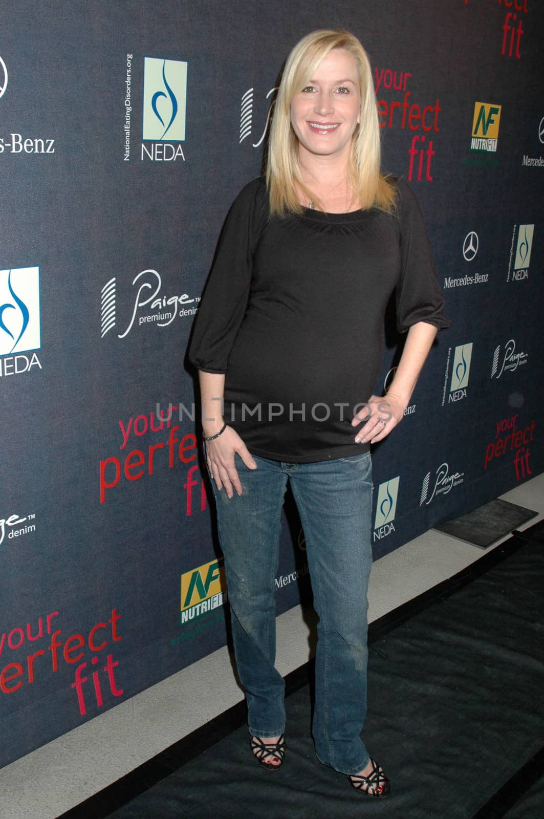 Angela Kinsey at the Debut of "Your Perfect Fit" Lifestyle Guide. Paige Premium Denim Boutique, West Hollywood, CA. 02-28-08