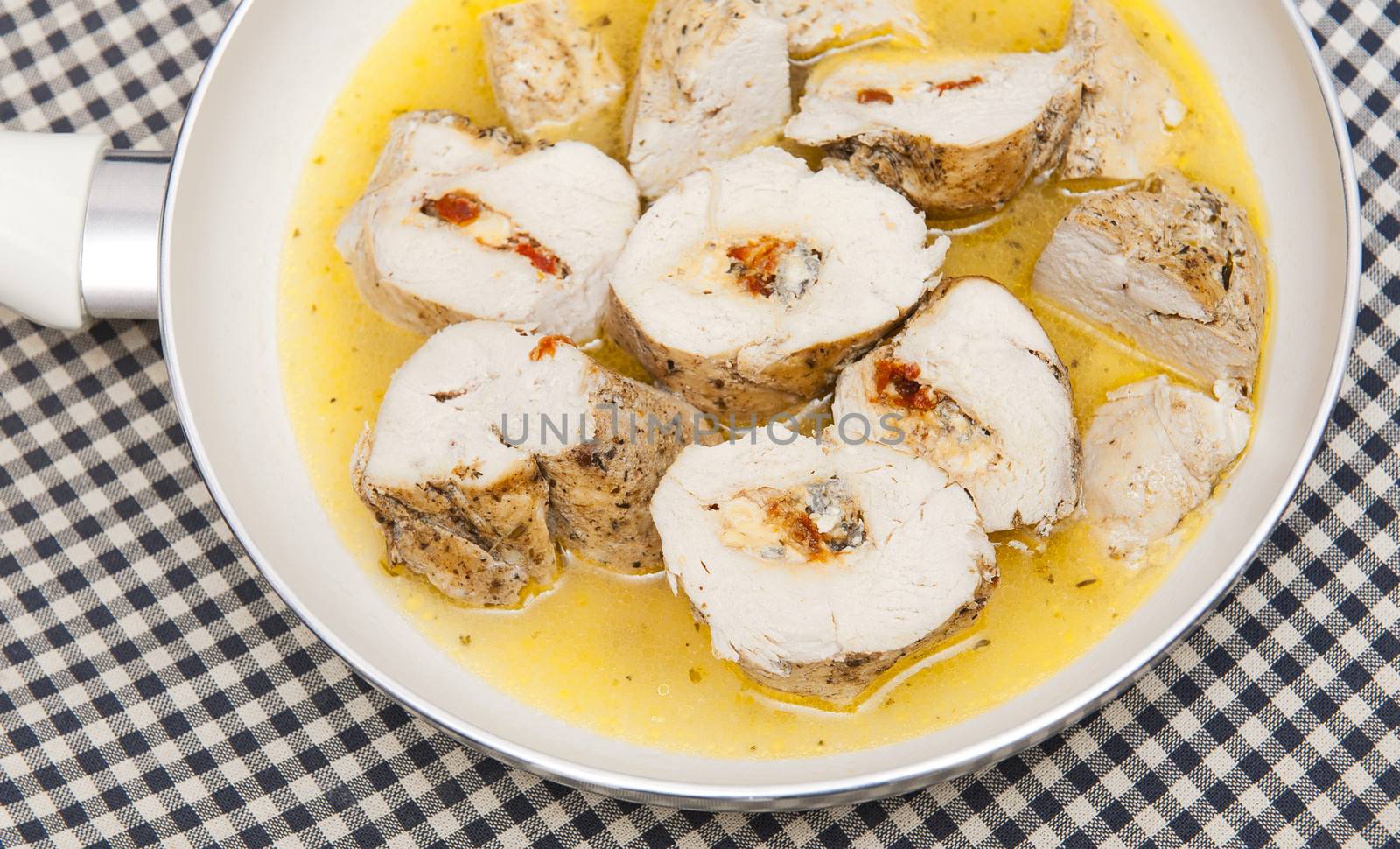 Stuffed meat in the frying pan