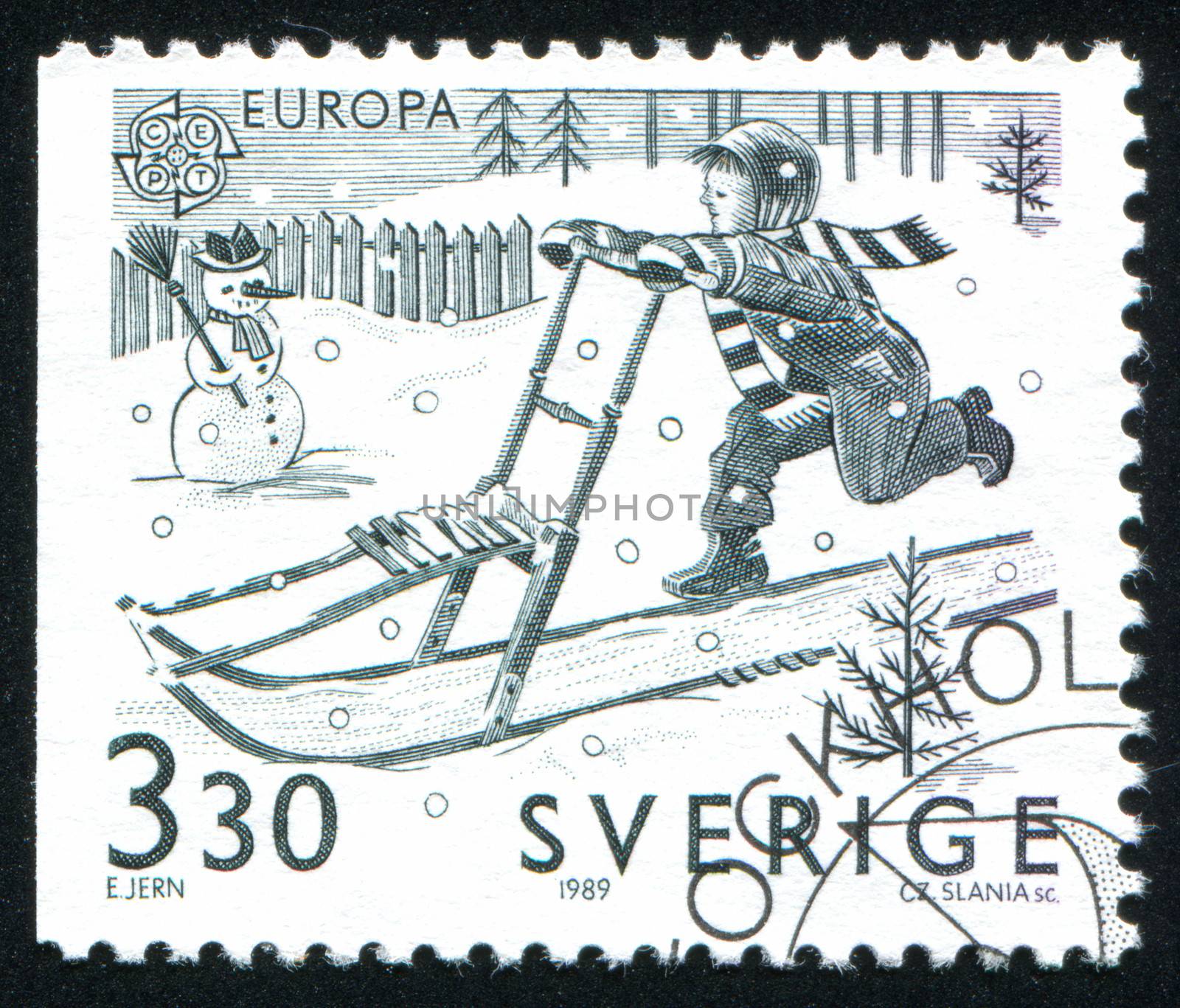 SWEDEN - CIRCA 1989: stamp printed by Sweden, shows Kick sledding, circa 1989