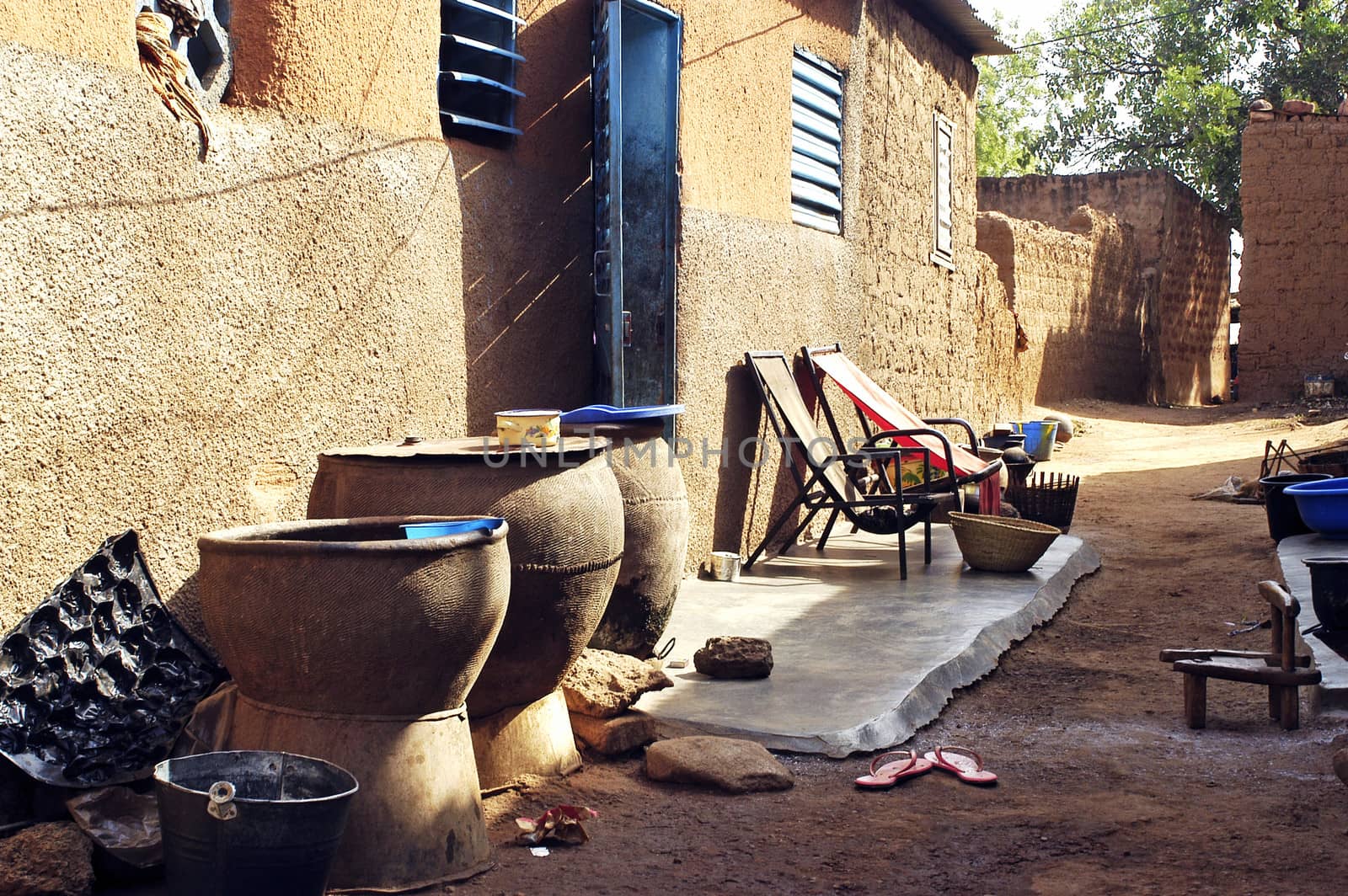 an old lane Bobo-Dioulasso where a small terrace was arranged for the comfort of its inhabitants