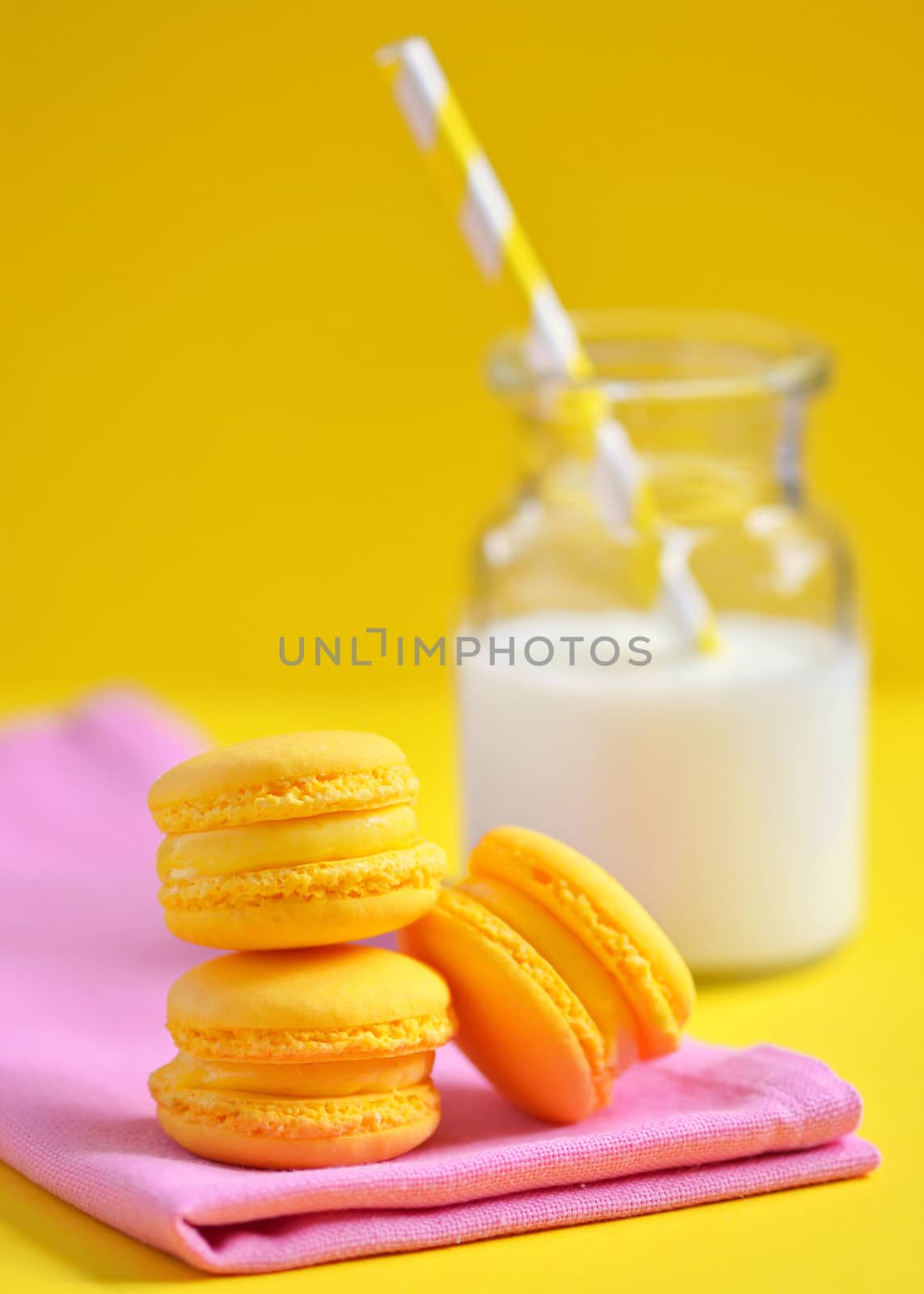 lemon flavor macaroons and milk