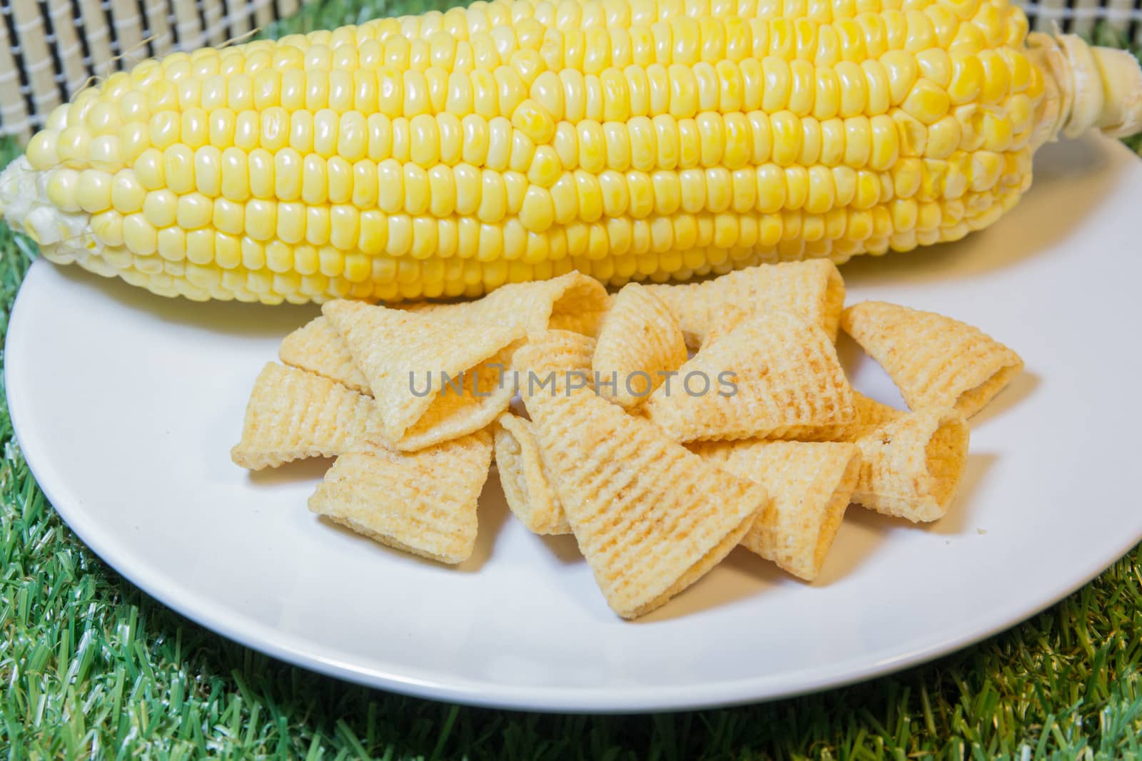 crisp corn by tuchkay