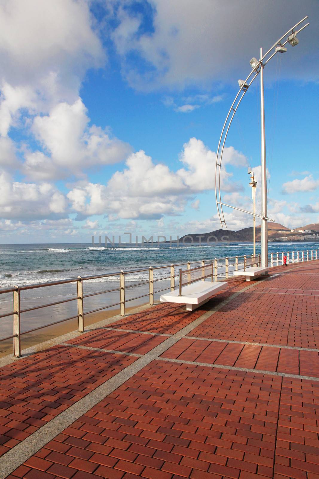 Spain. Canary Islands. Gran Canaria island. Las Palmas de Gran Canaria. Las Canteras beach in winter