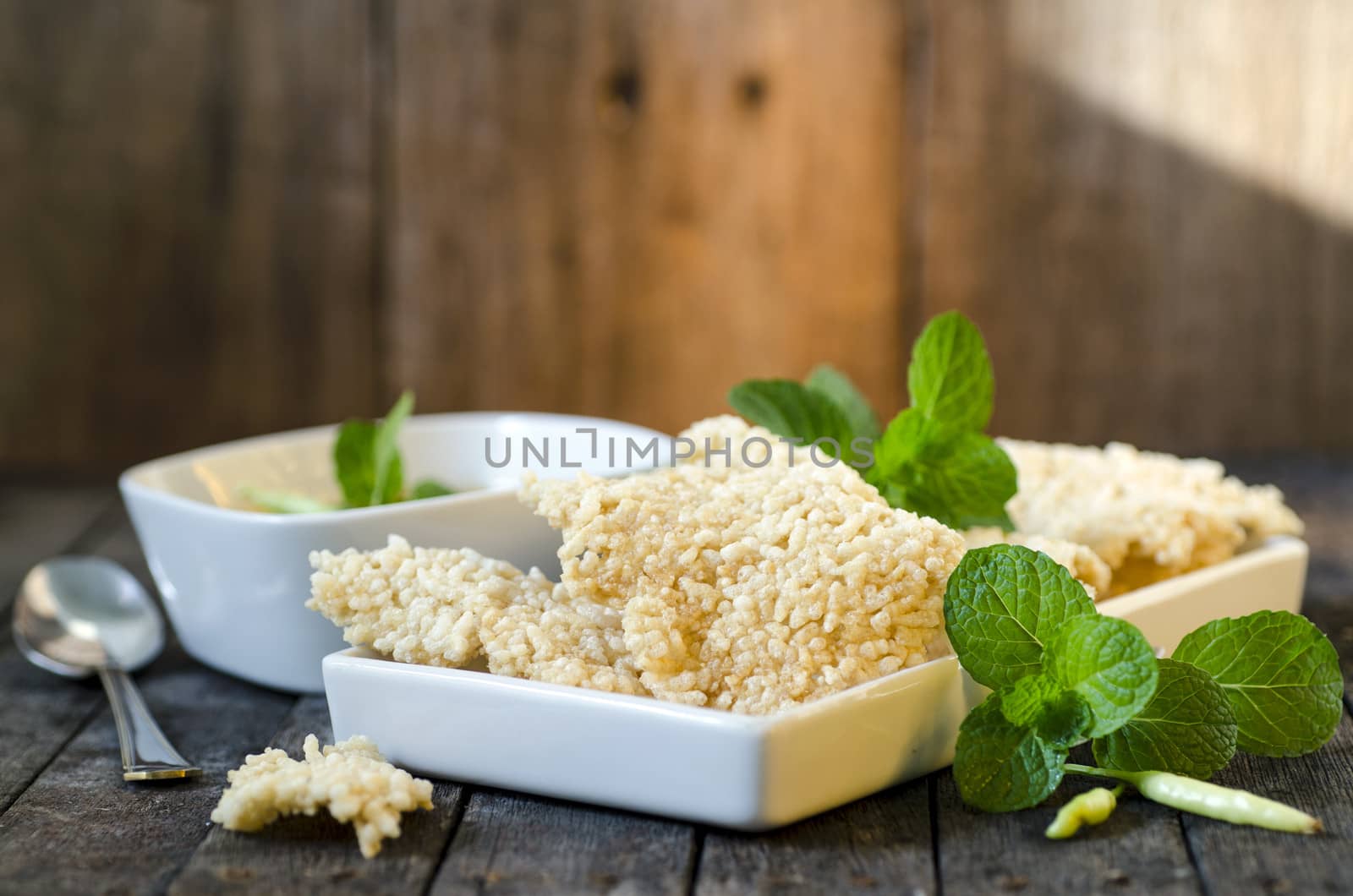 crispy rice with minced shrimp and pork dip