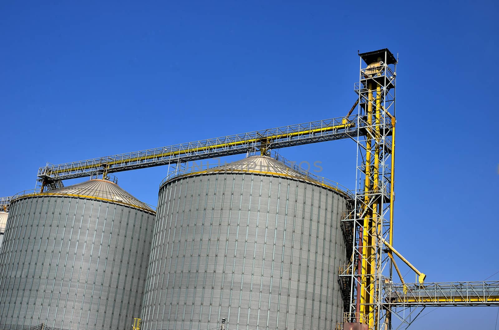 Agricultural Silo - Building Exterior, Storage and drying of grains, wheat, corn, soy, sunflower 