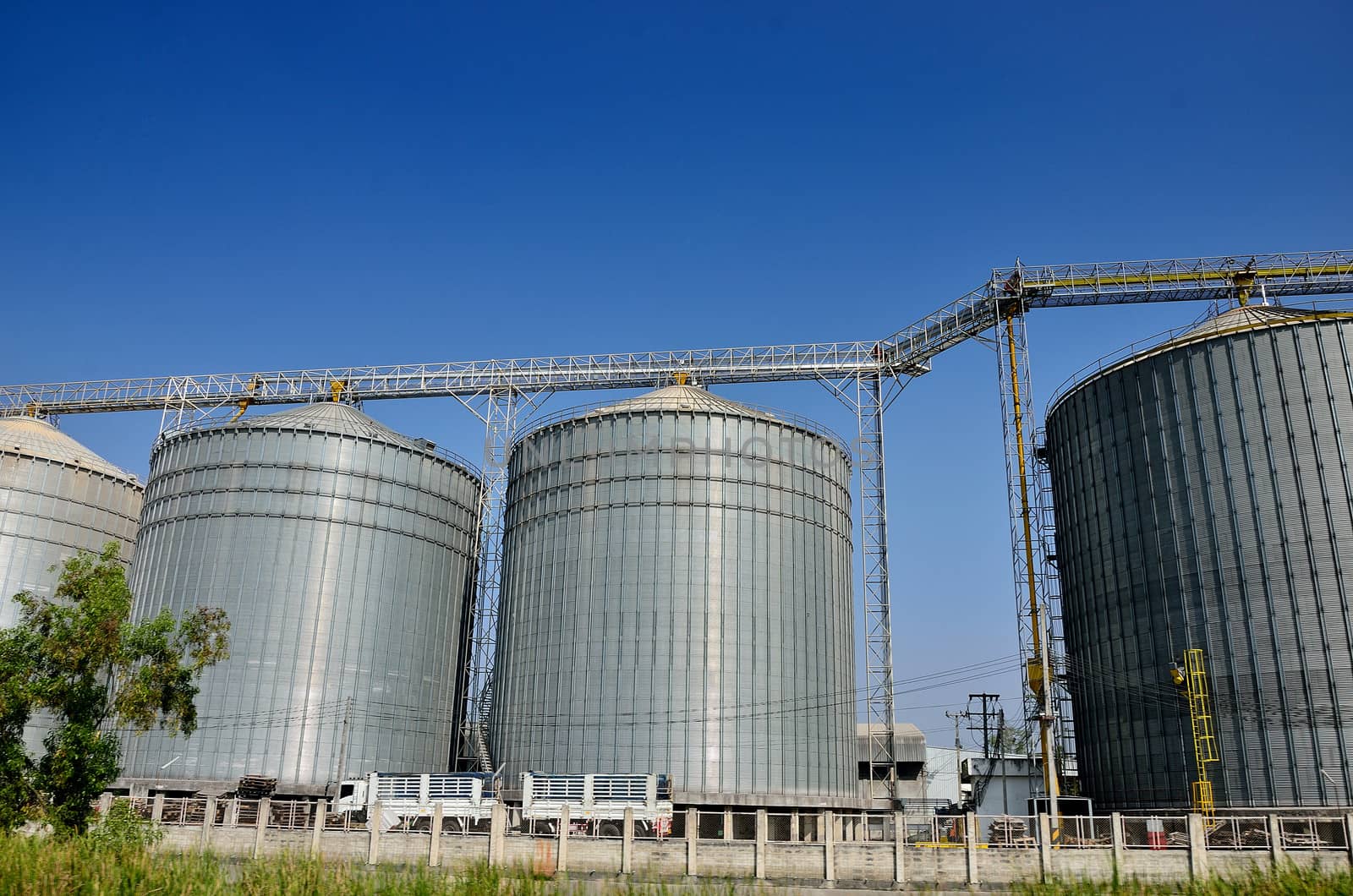 Agricultural Silo - Building Exterior, Storage and drying of grains, wheat, corn, soy, sunflower 
