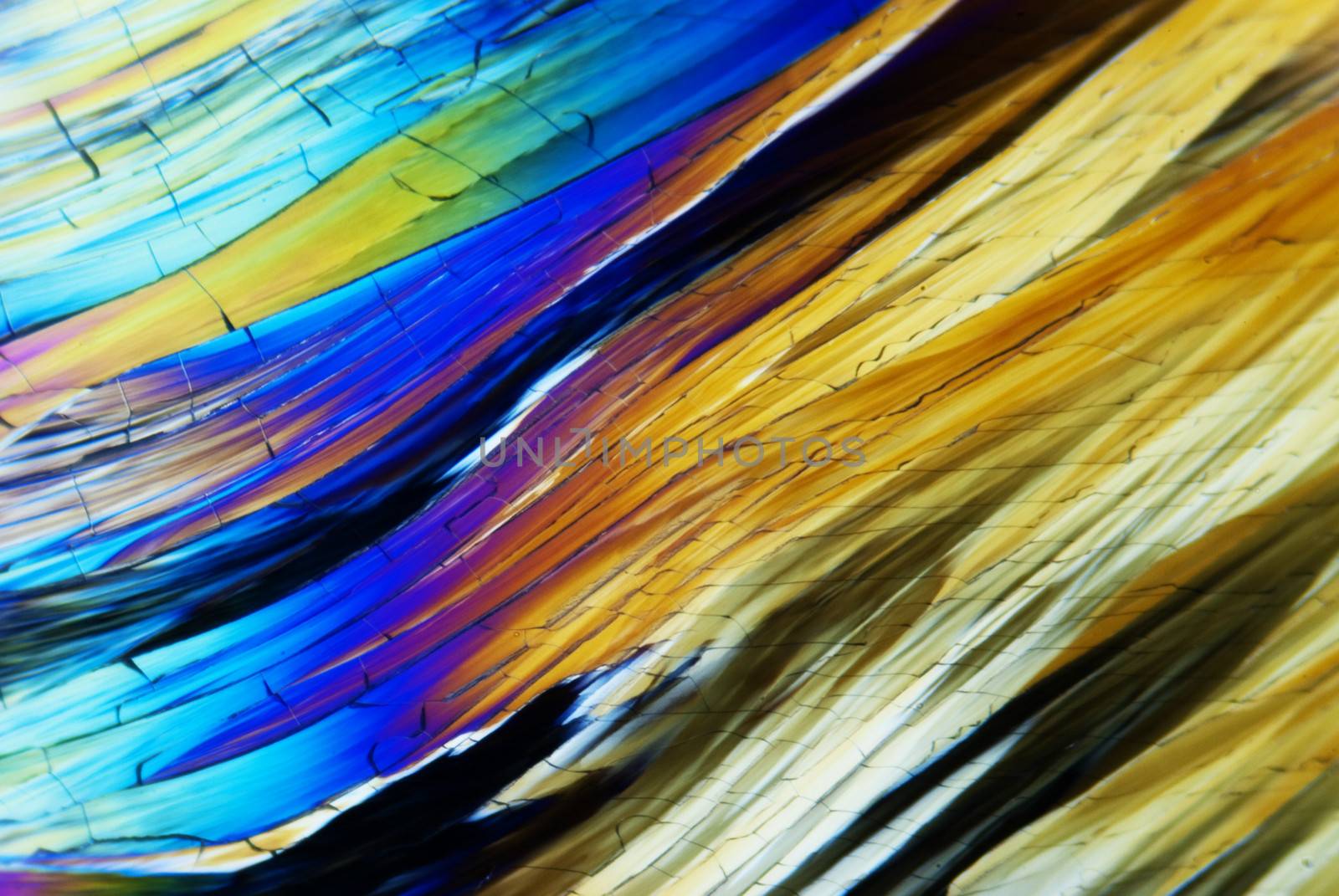 Micro Crystals in polarized Light