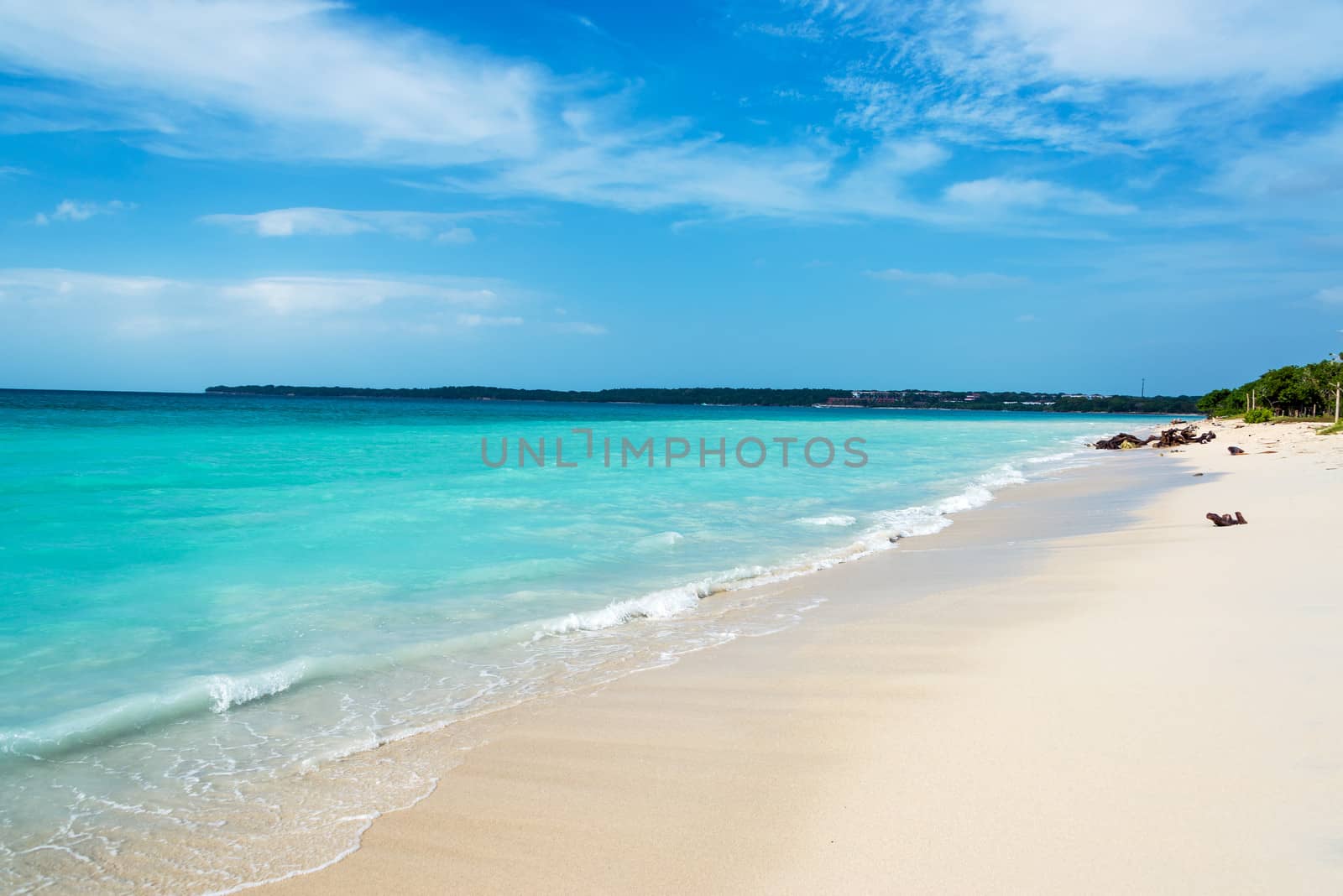 Stunning turquoise Caribbean water at Playa Blanca near Cartagena, Colombia