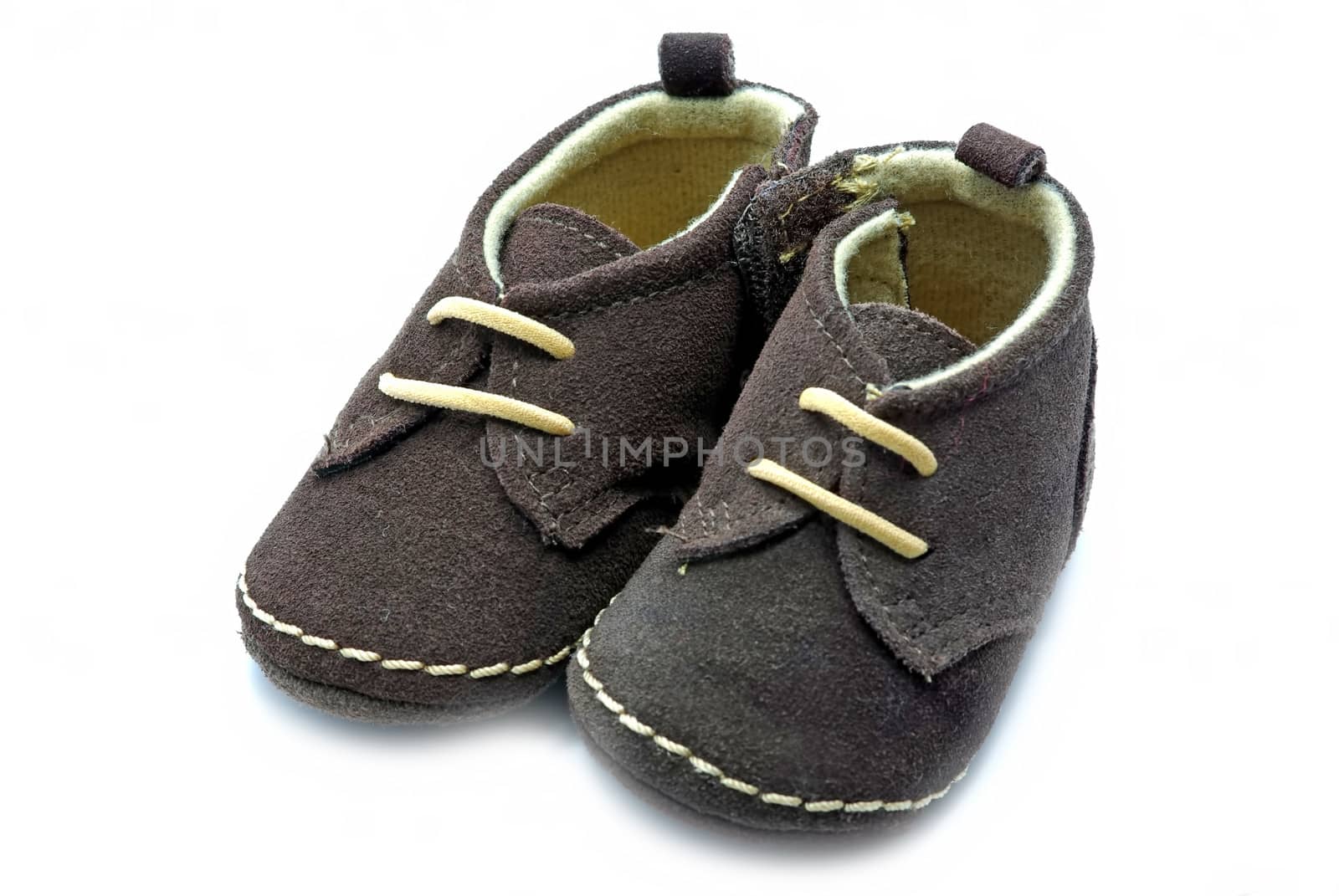 Brown baby shoe by savcoco