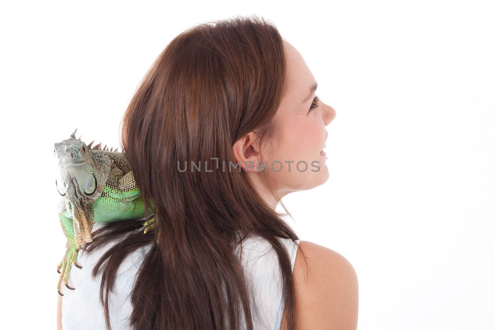 Iguana on the shoulder by DNFStyle