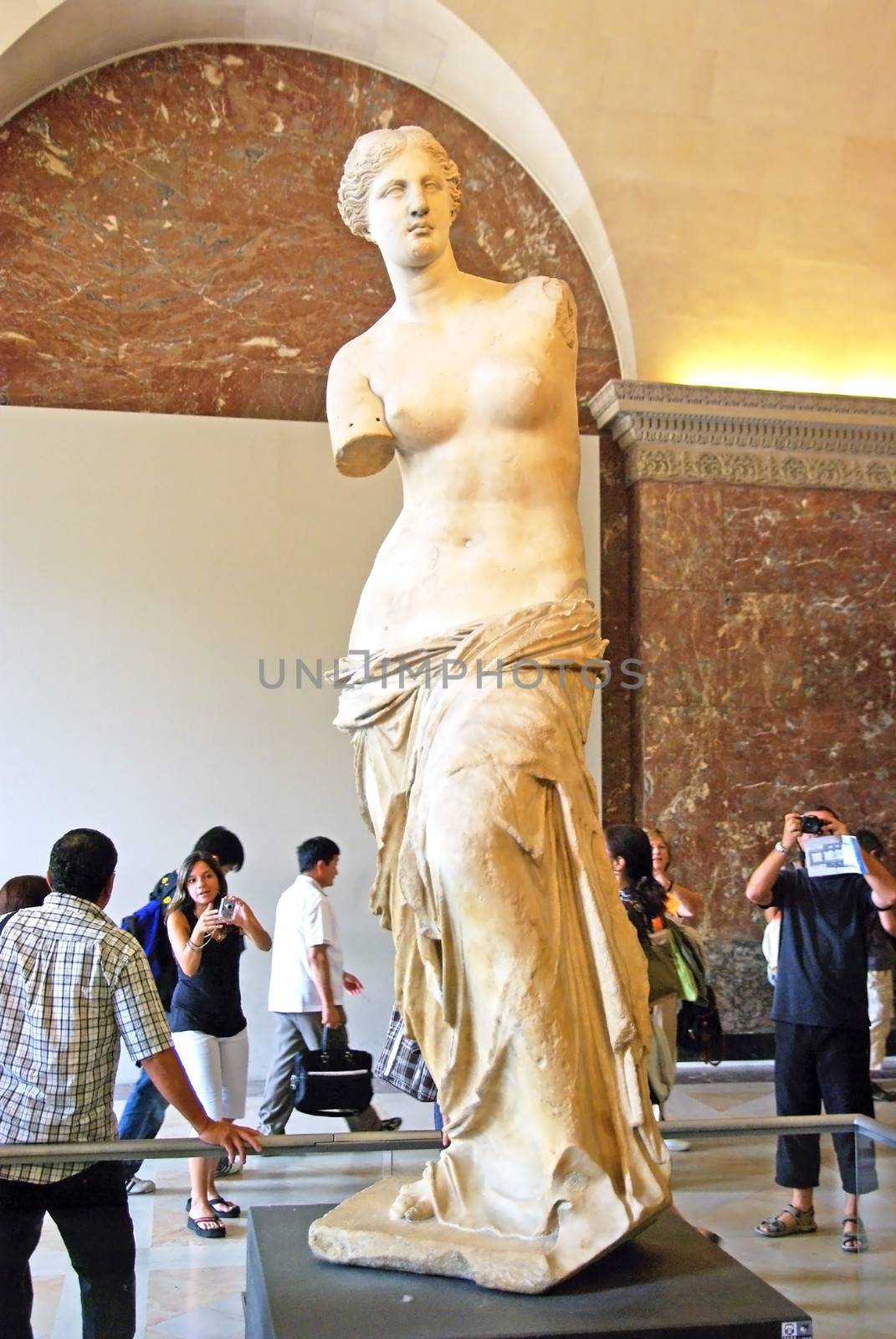 Venus of Milo statue by savcoco