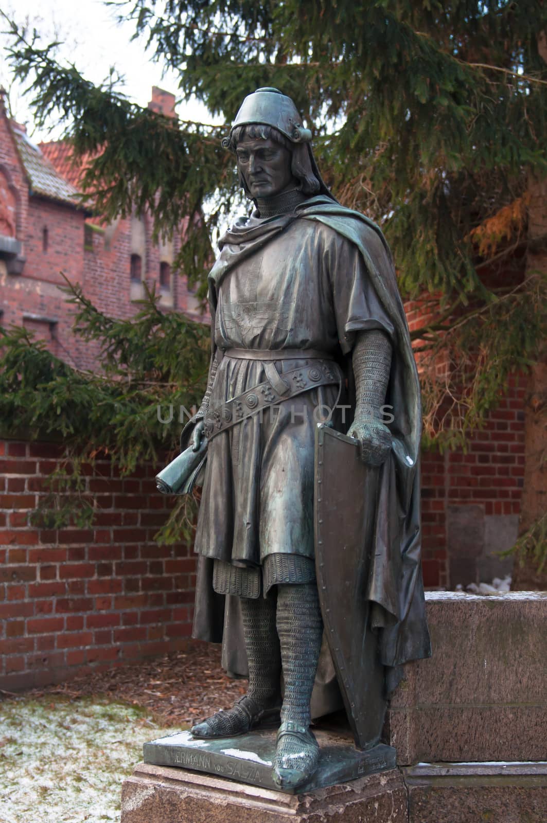 Castle of the Teutonic Order in Malbork by rook