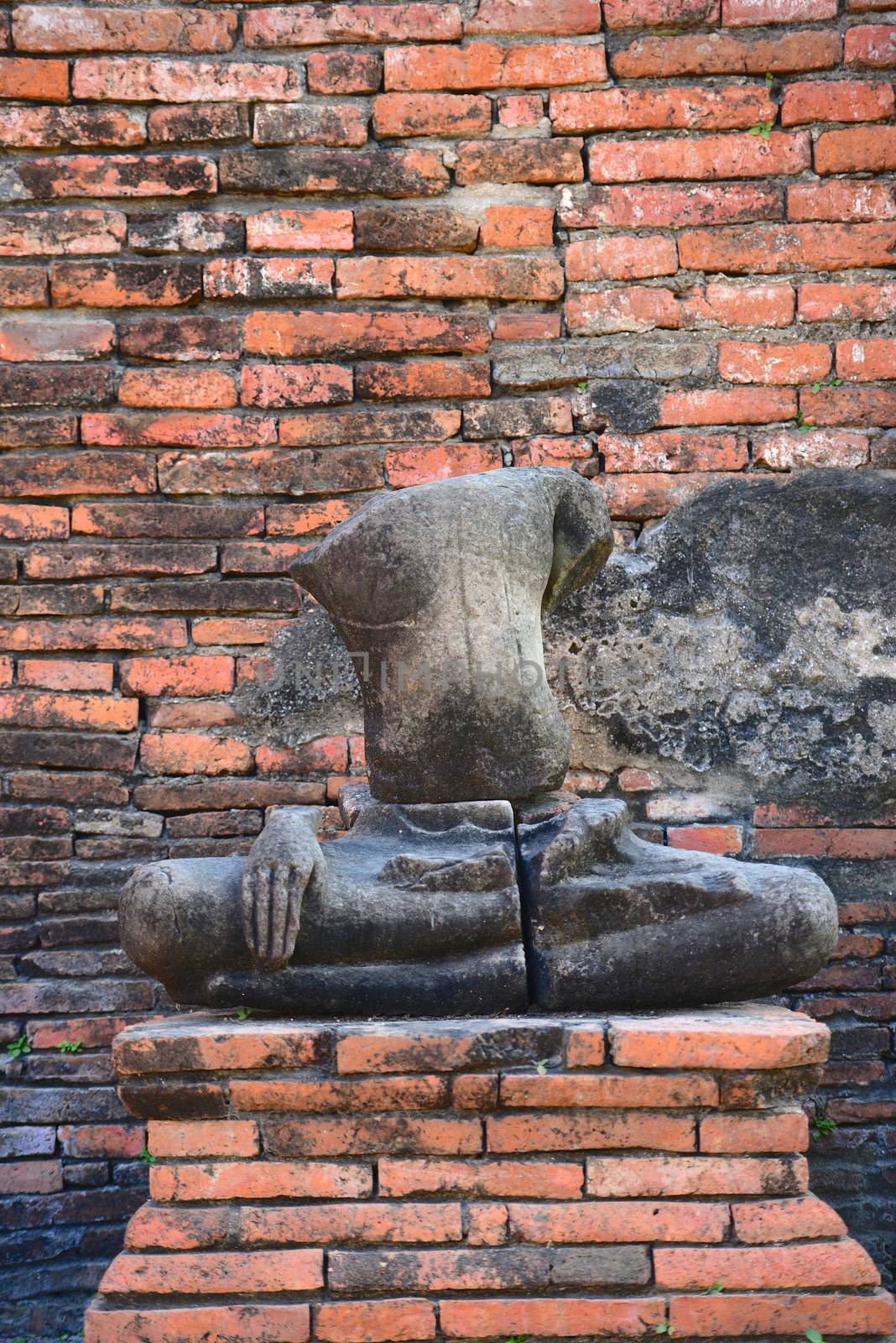 Buddha in Wat Mahathat Ayutthaya, Thailand