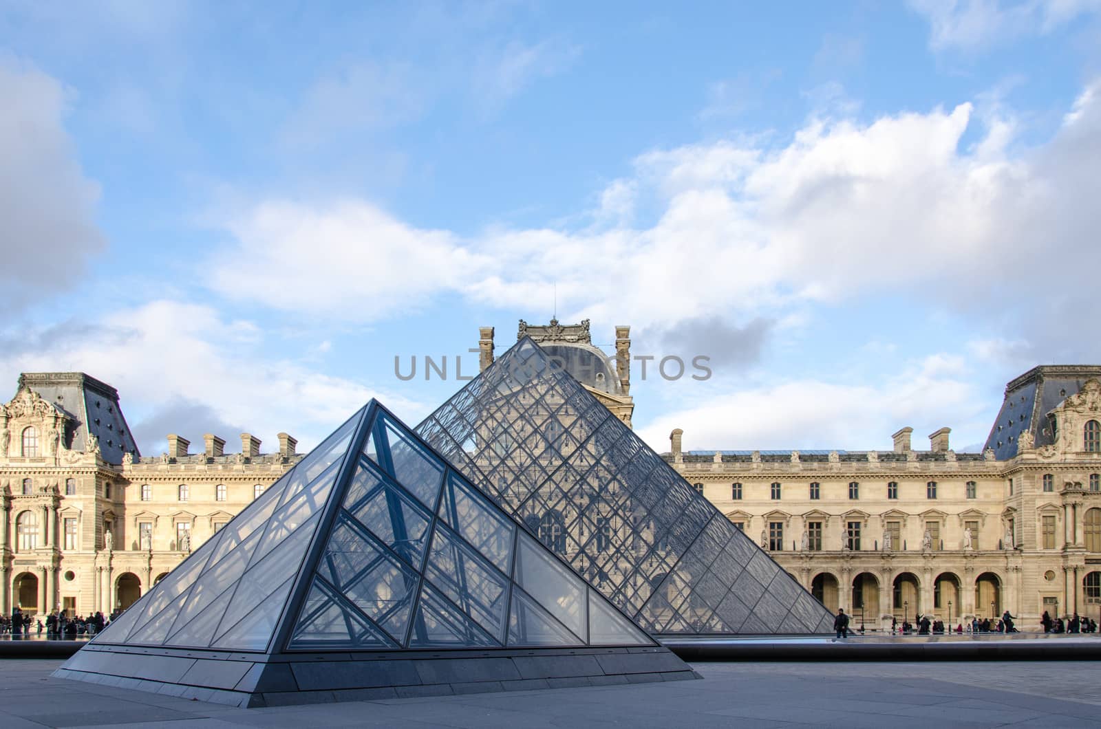 Louvre museum in Paris by aoo3771