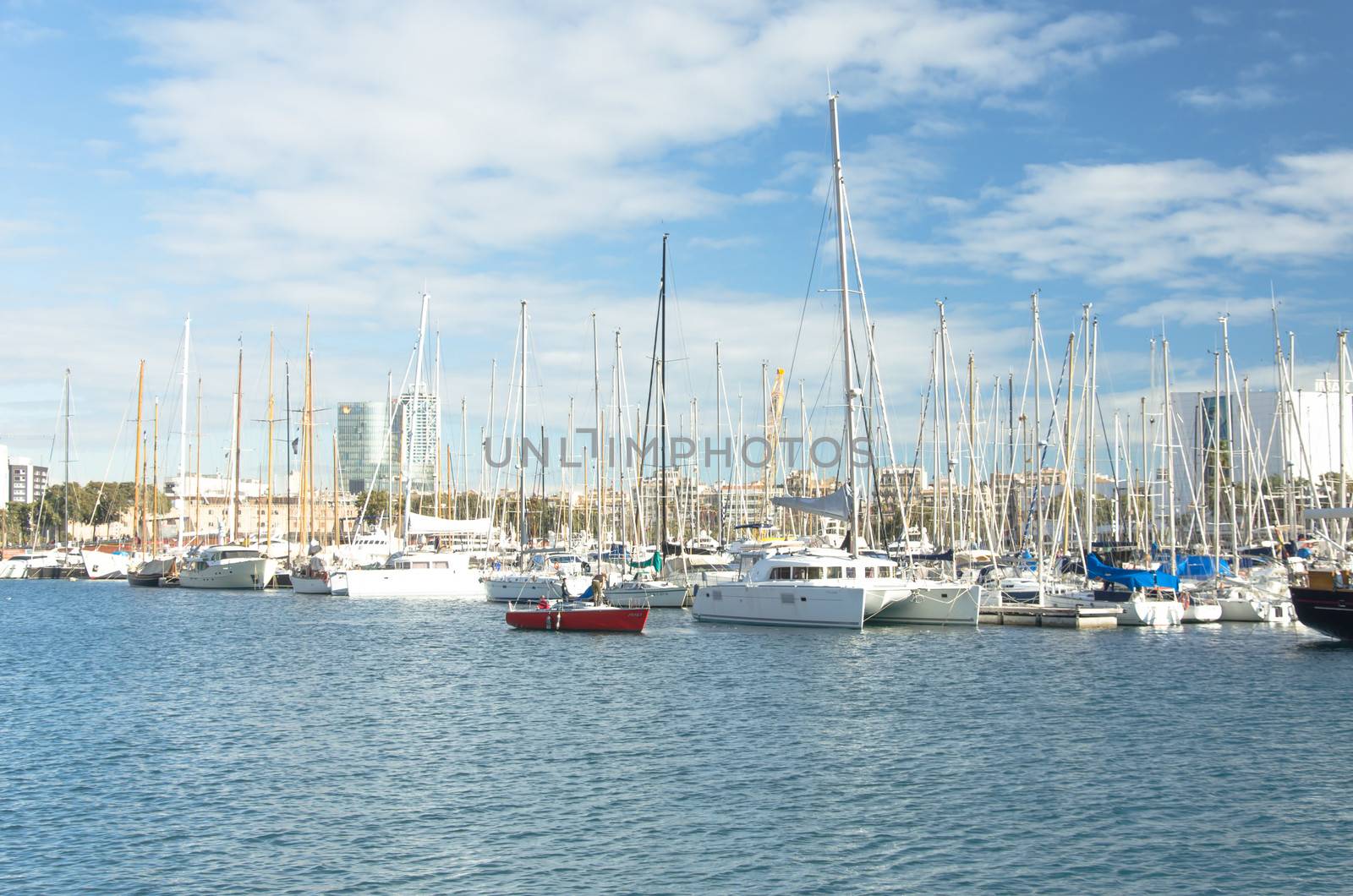 BARCELONA, SPAIN - DEC 28: Yacht boats at the dock port vell Barcelona, ​​Spain on December 28, 2013