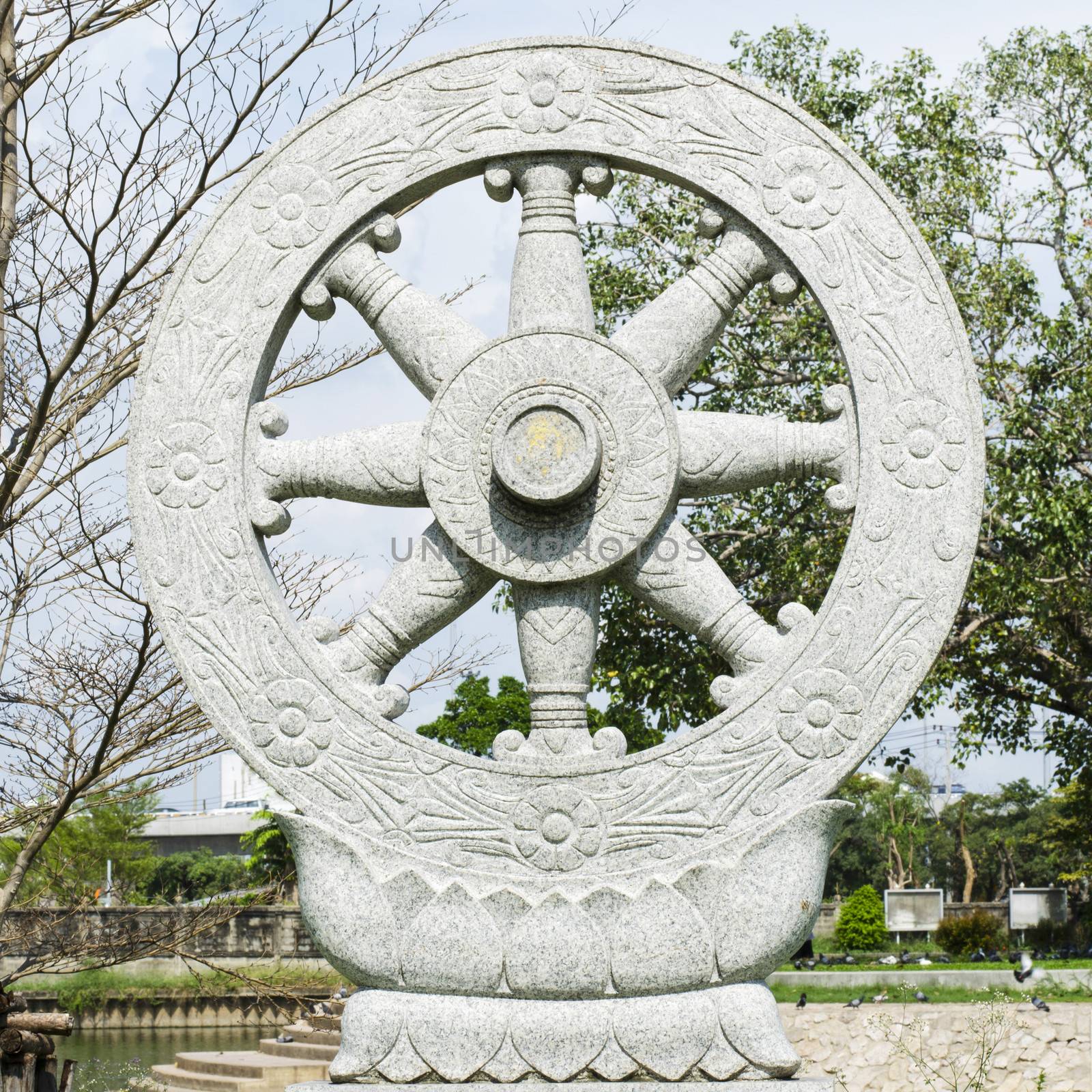 wheel Buddhism in thailand temple by ammza12