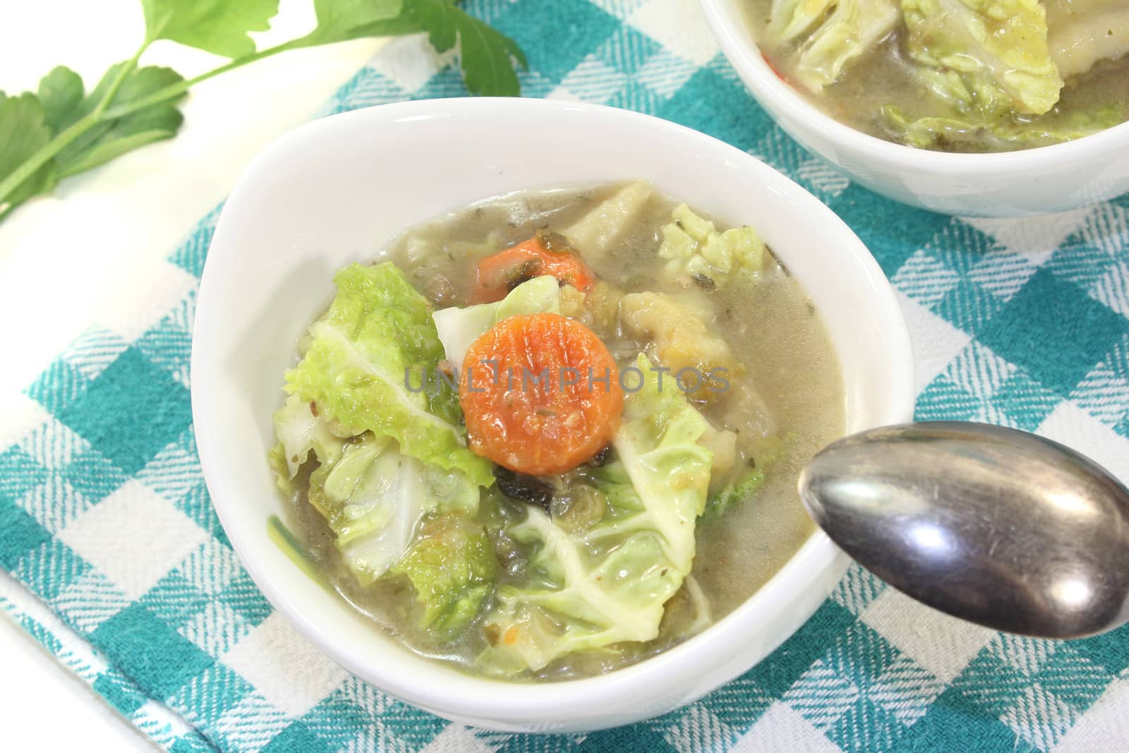 Savoy cabbage stew with leeks by discovery