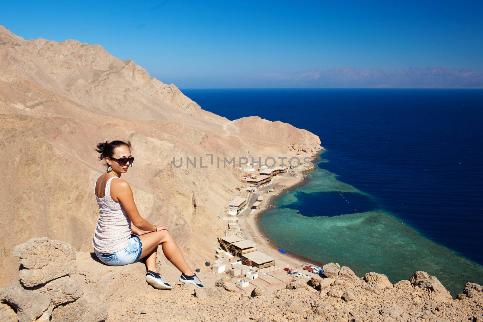 girl on the mountain by vsurkov