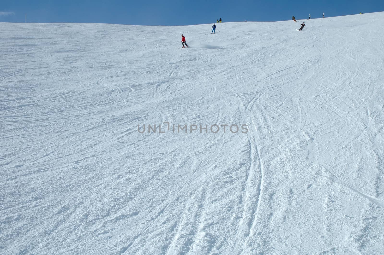 Ski slope by janhetman