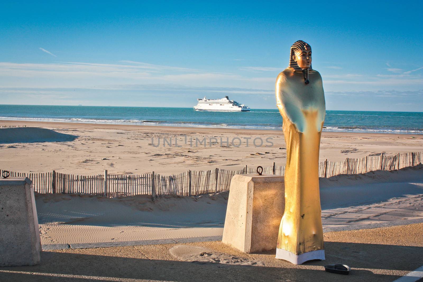 Egypt pharaoh and sea by Caracarafoto