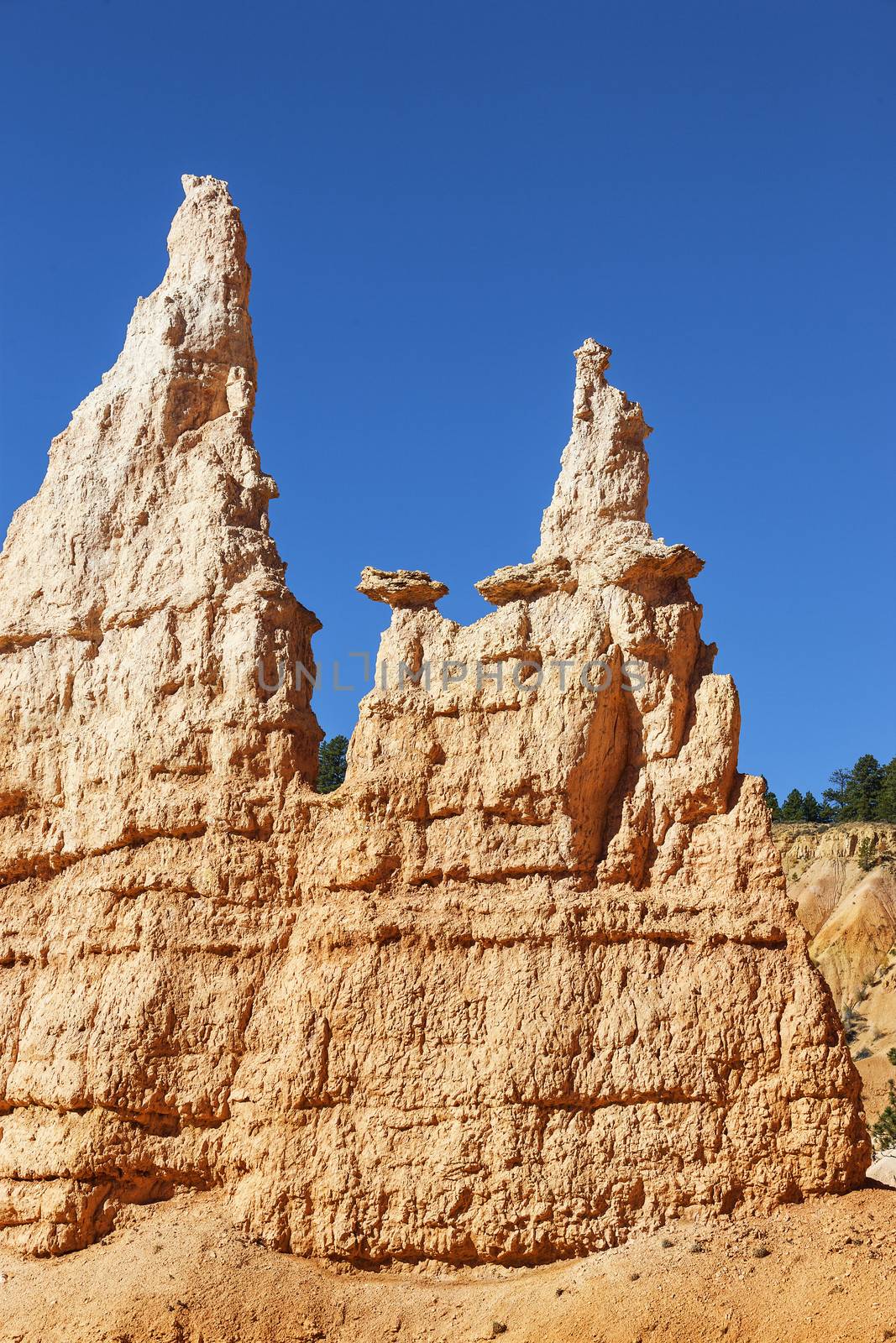 Bryce Canyon rocks by vwalakte