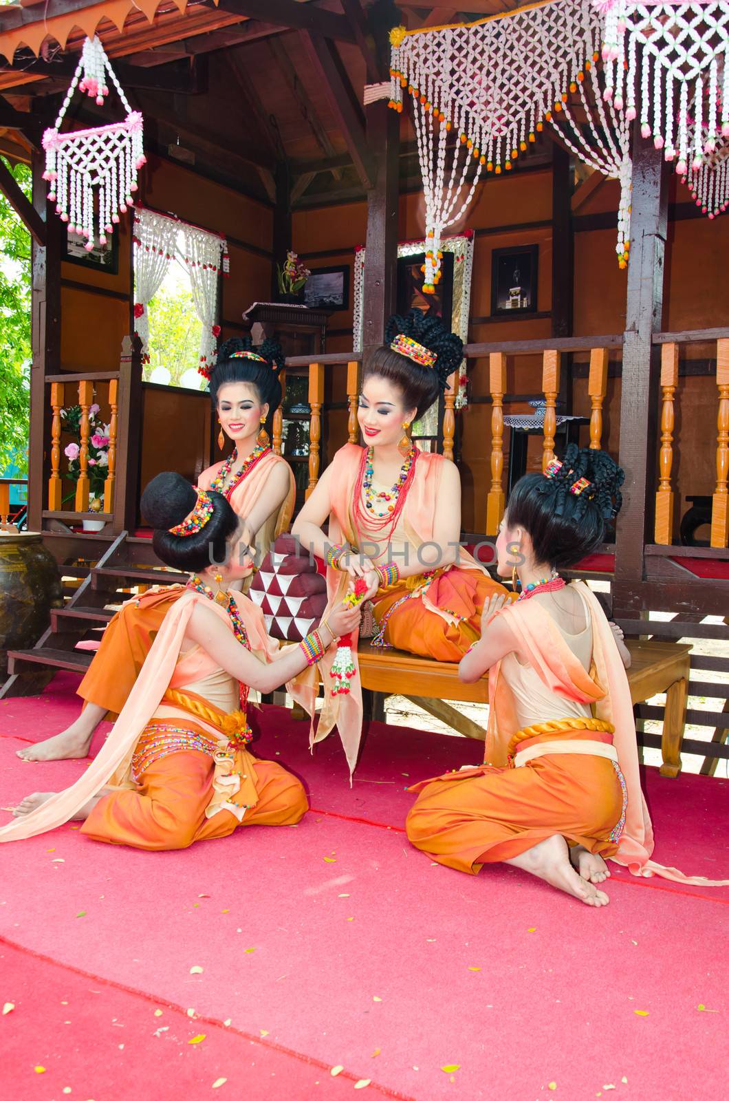 LOPBURI, THAILAND - FEBRUARY 20 : The unidentified model dress period at the historic on The age of King Narai the Great Fair, on February 20, 2014 in Lopburi, Thailand.