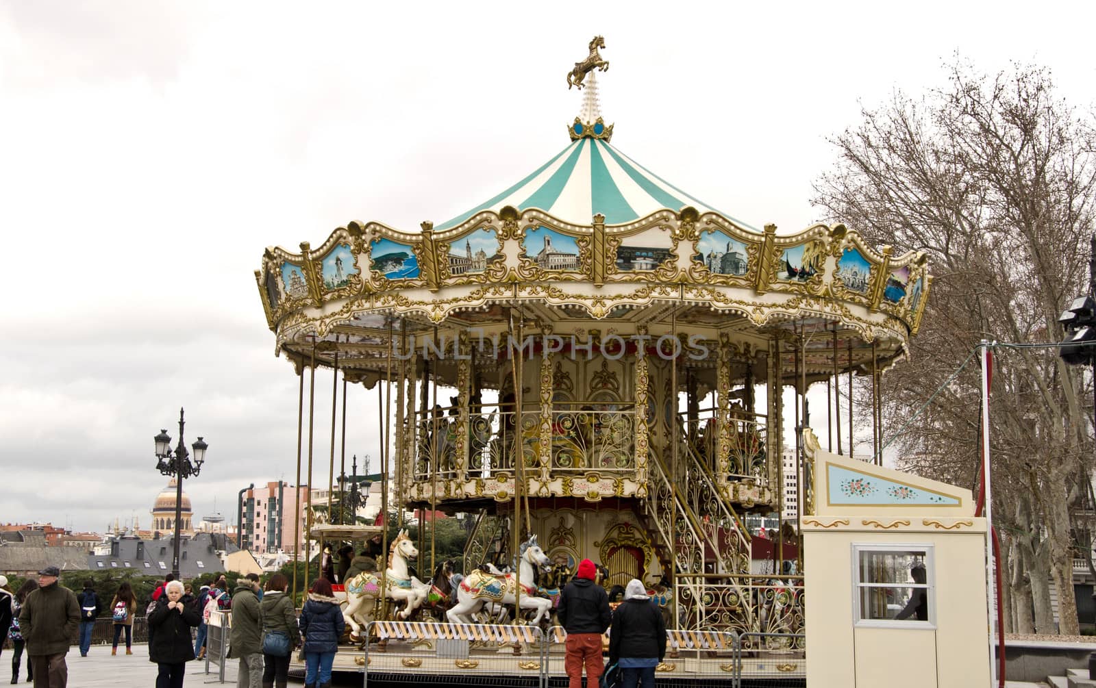 carrousel by lauria