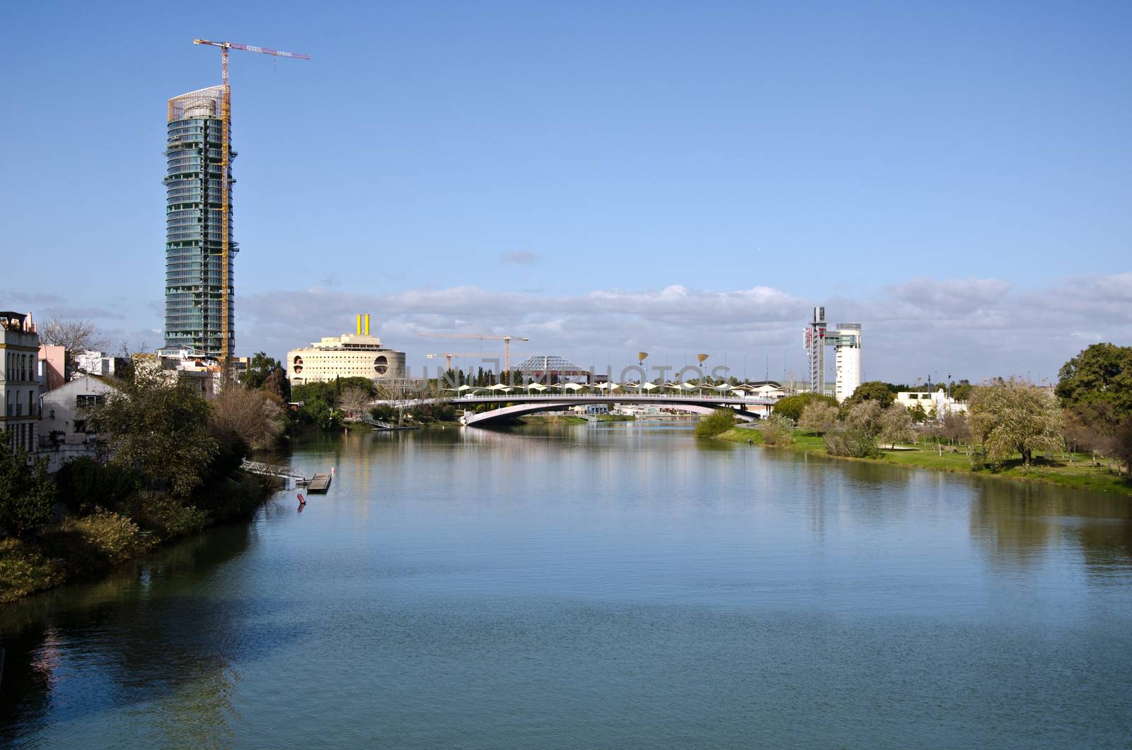 Guadalquivir River in Seville by lauria