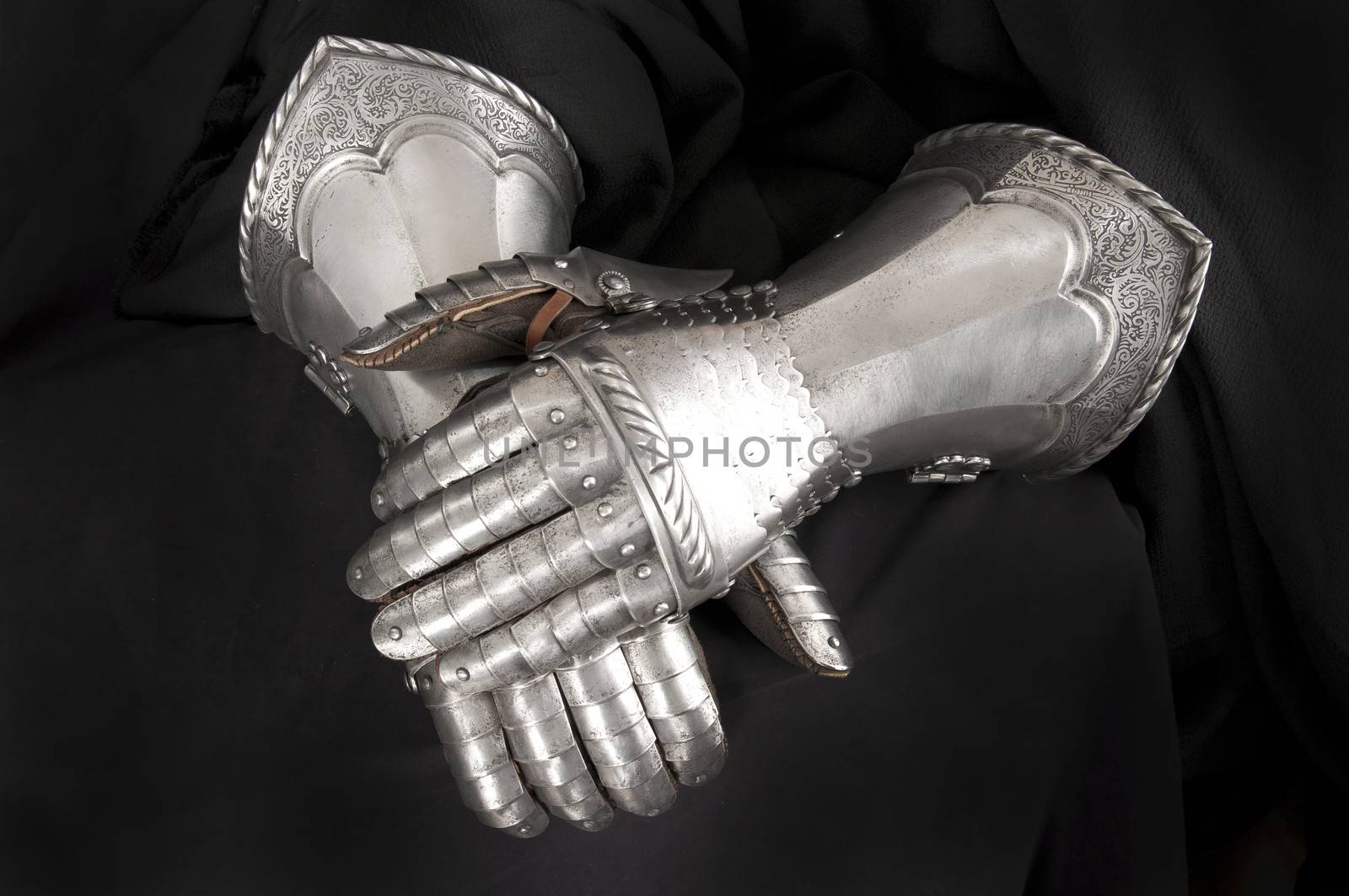 Knight's metal glove. Element protective armor