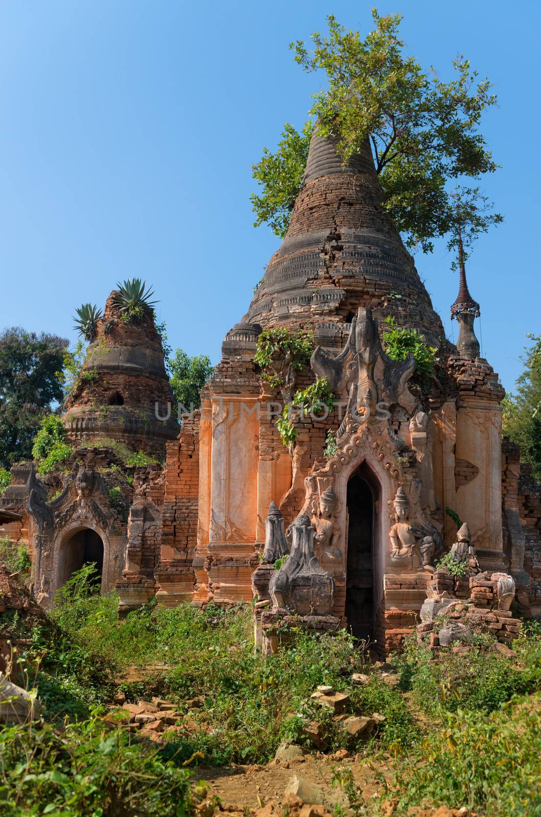 Ruins of ancient Burmese Buddhist pagodas  by iryna_rasko