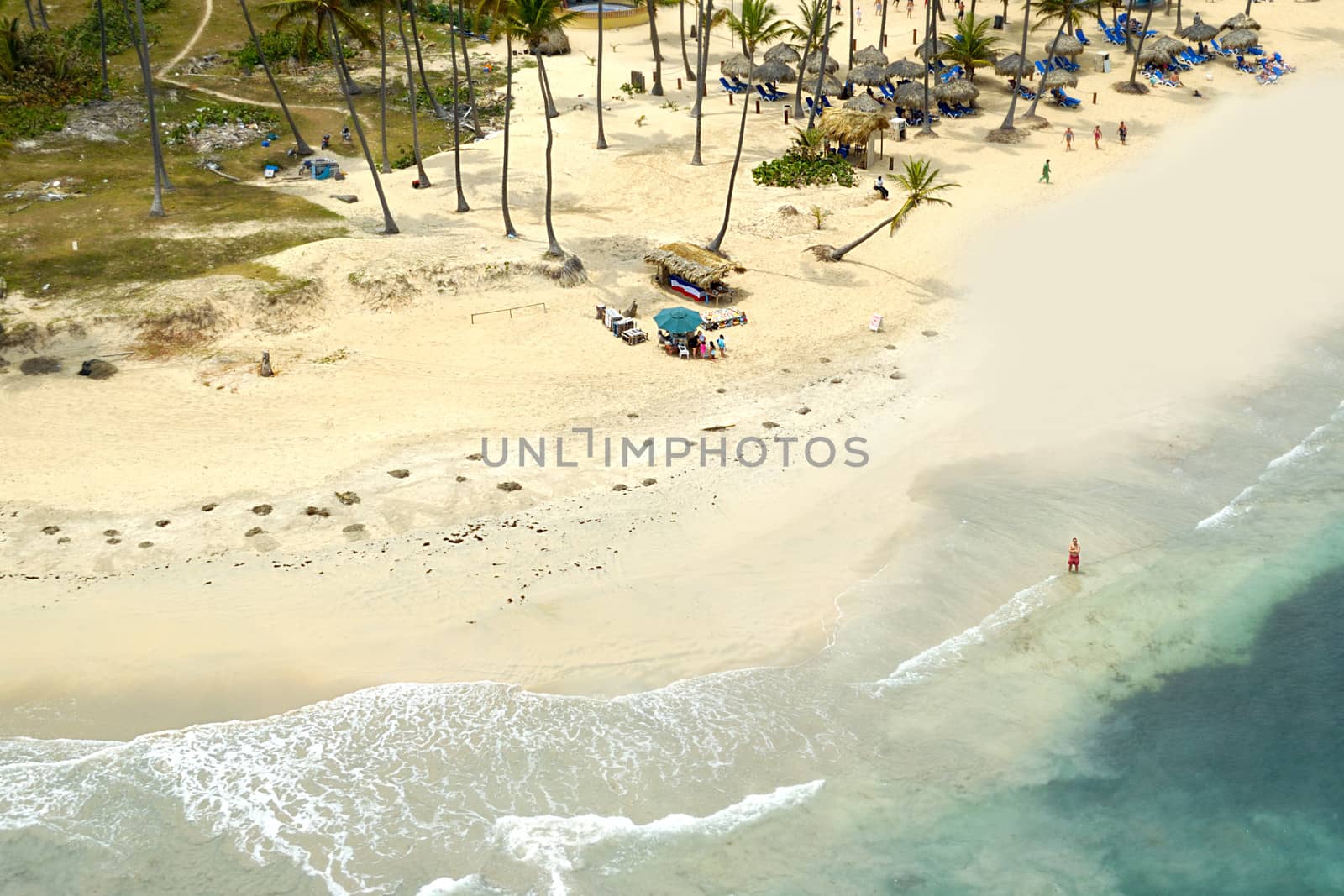 Paradise beach in caribbean by cfoto