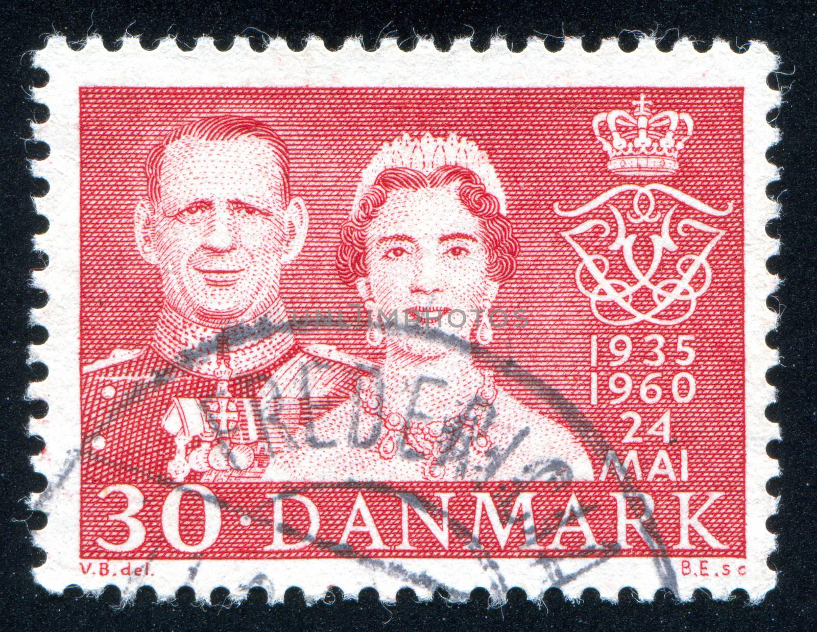 DENMARK - CIRCA 1960: stamp printed by Denmark, shows King Frederik IX and Queen Ingrid, circa 1960