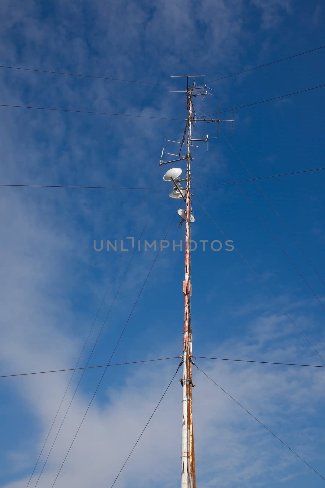 Antennas on a metal mast