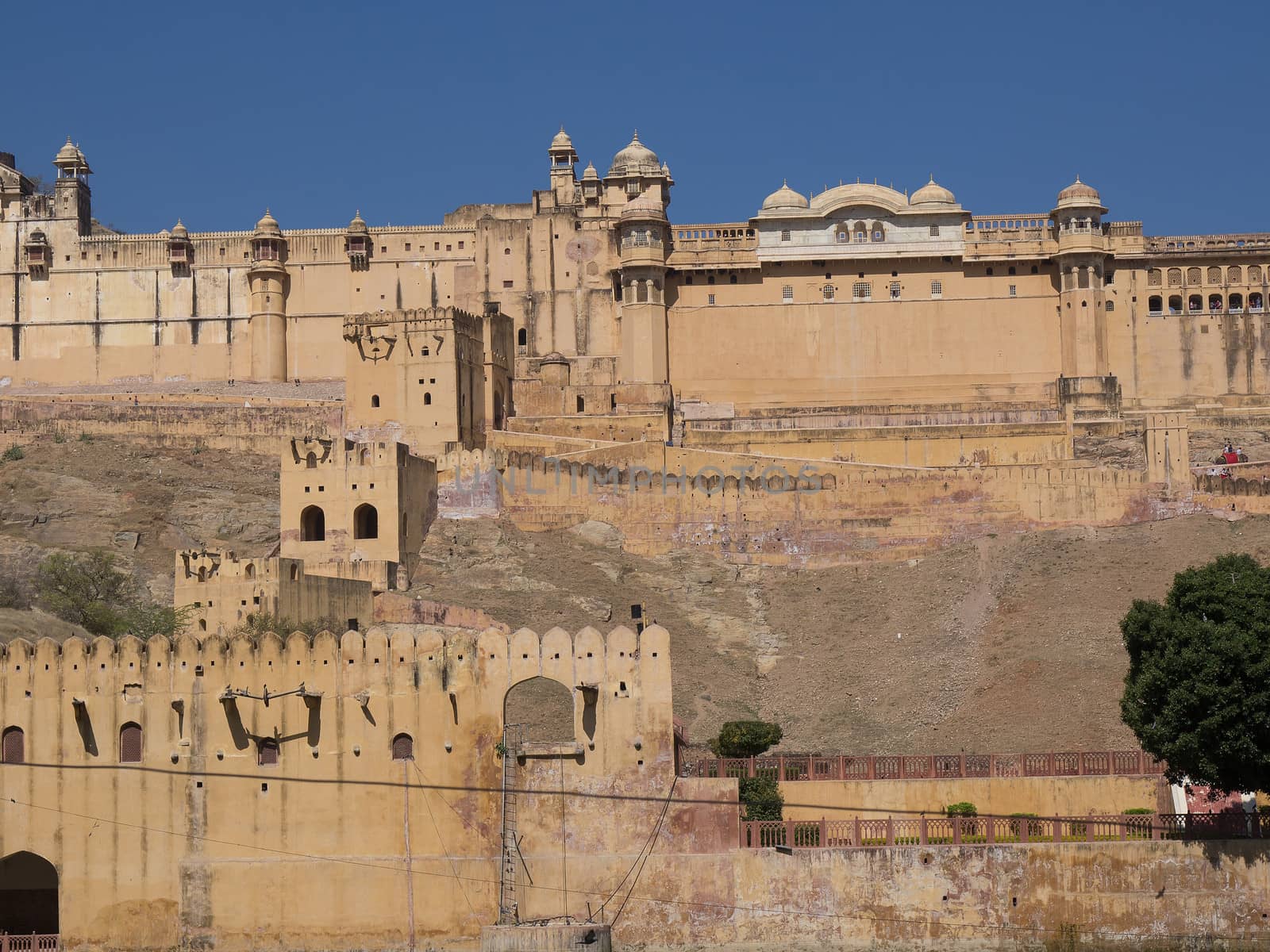  Beautiful Amber Fort near Jaipur city in Rajastan,India