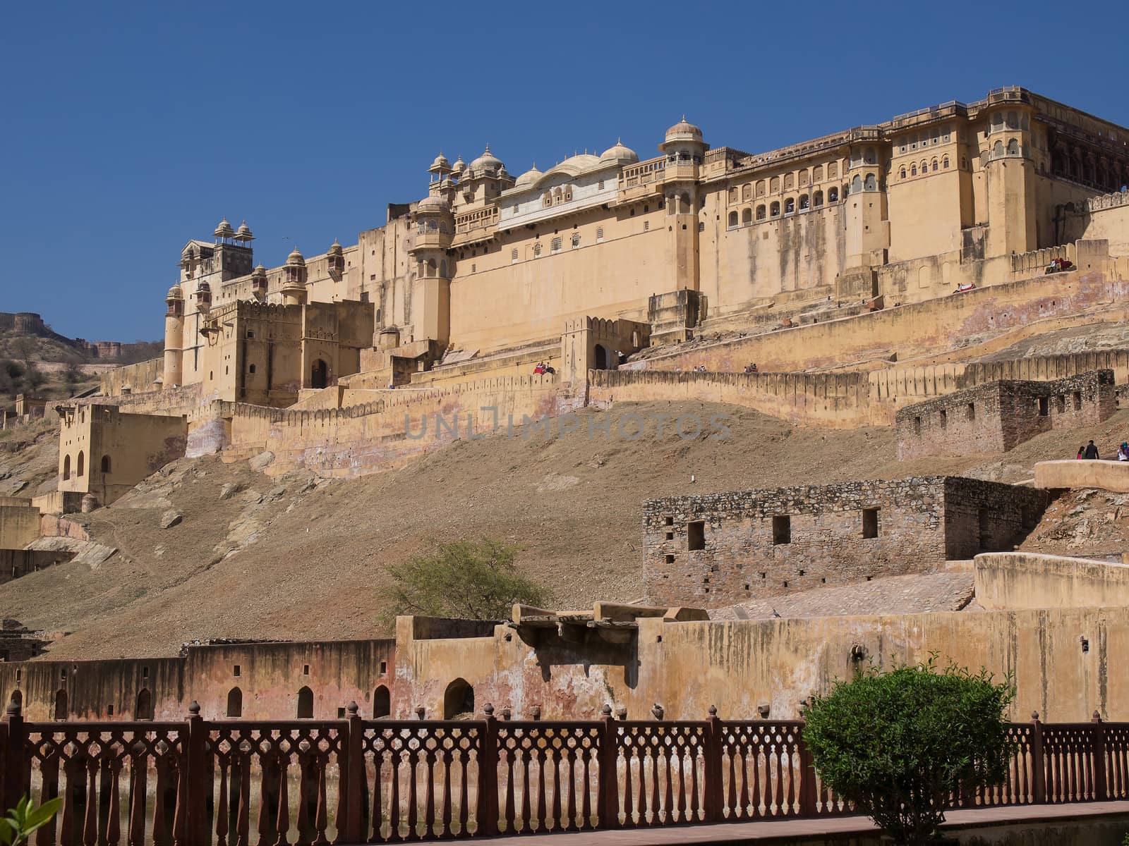  Beautiful Amber Fort near Jaipur city in Rajastan,India