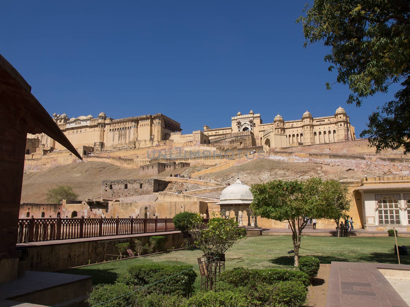  Beautiful Amber Fort near Jaipur city in Rajastan,India